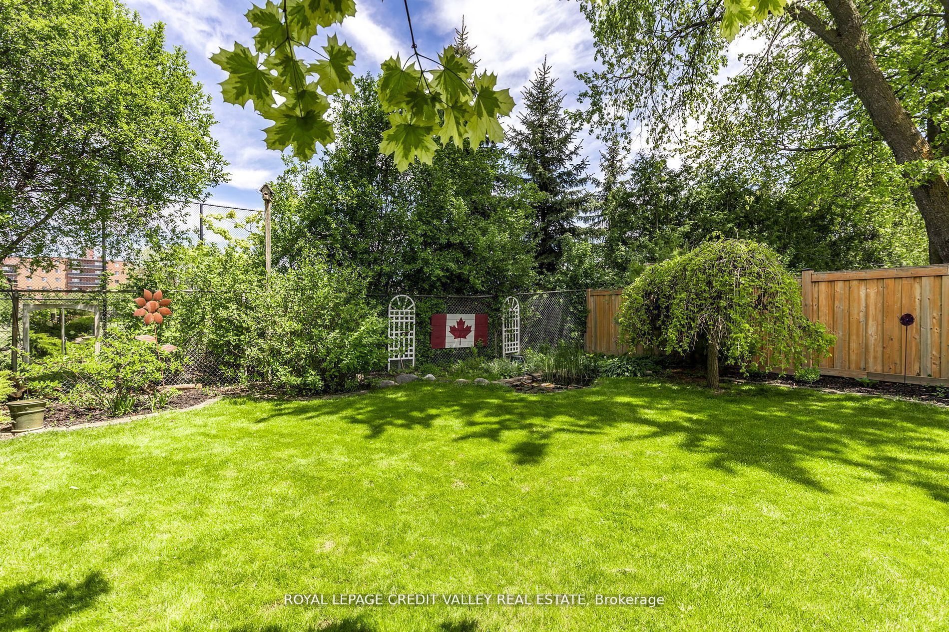 24 Ladore Drive Property Photo 47