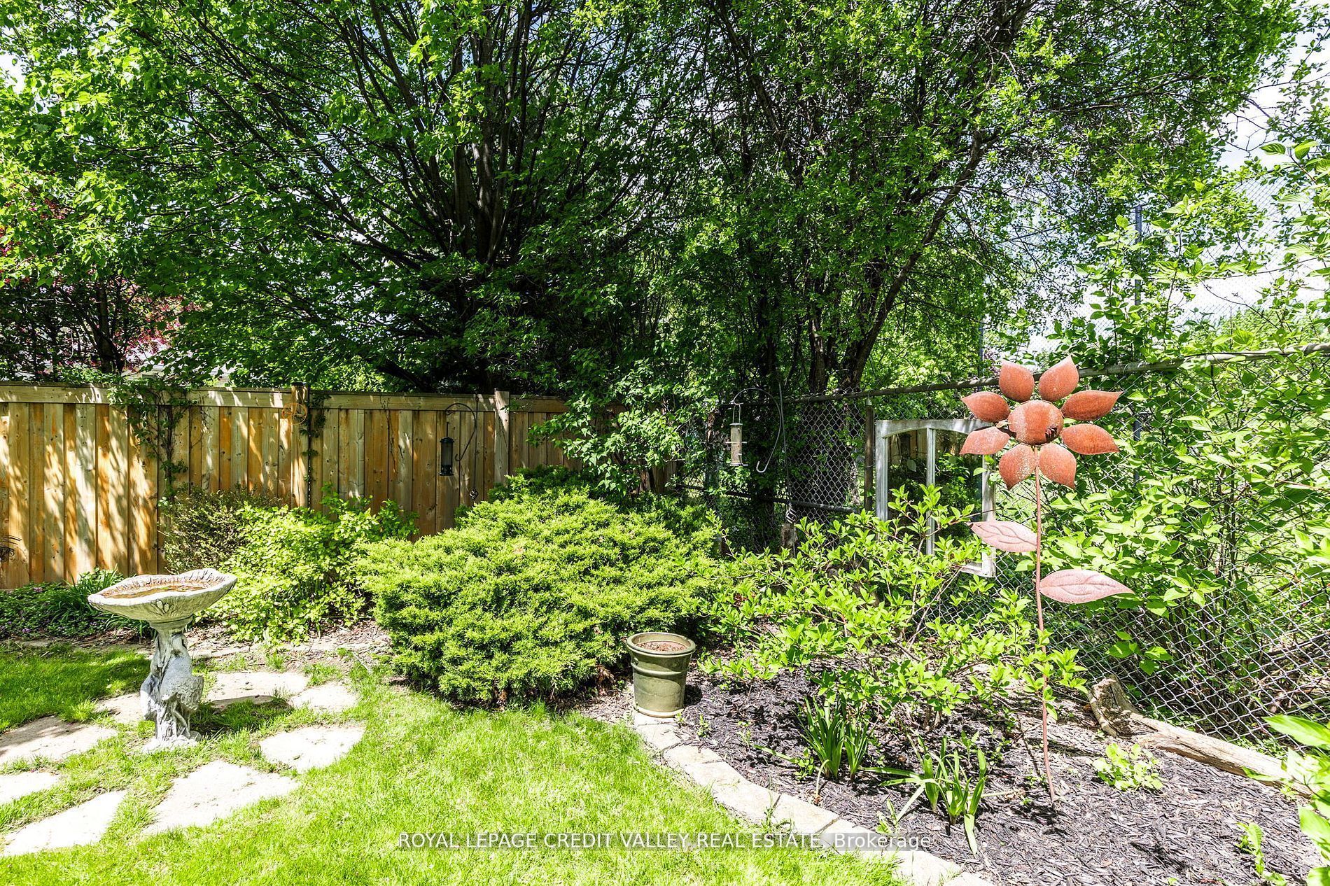 24 Ladore Drive Property Photo 49