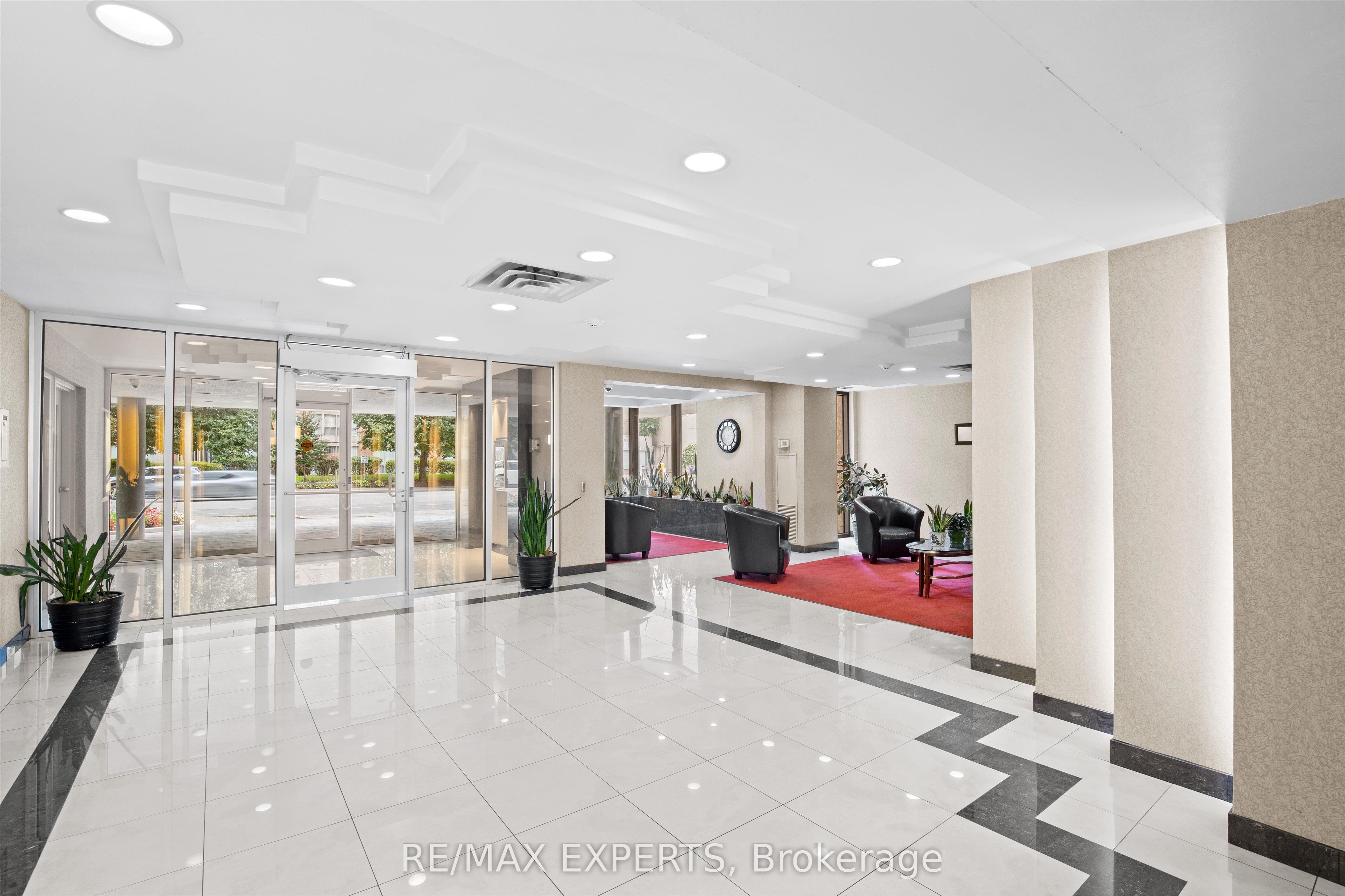 300 Webb Drive 610 Property Photo 1