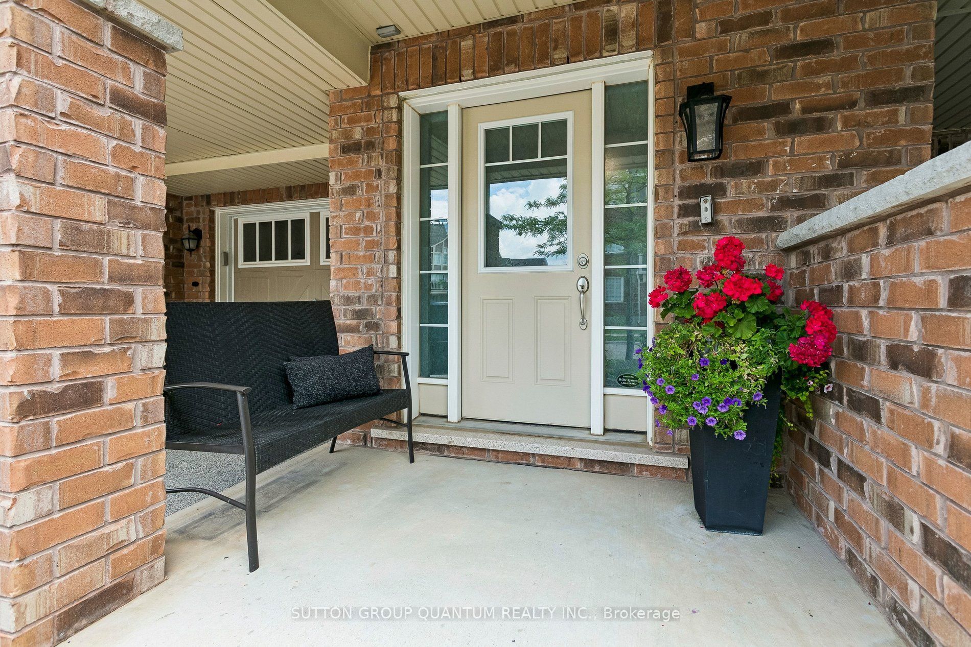 1571 Leblanc Court Property Photo 4