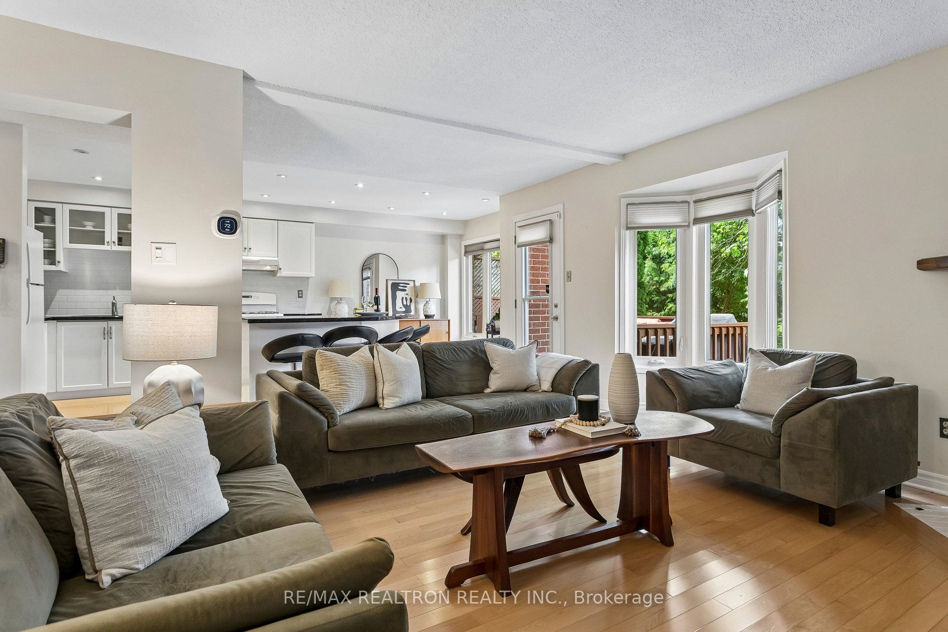 2537 Addingham Crescent Property Photo 7