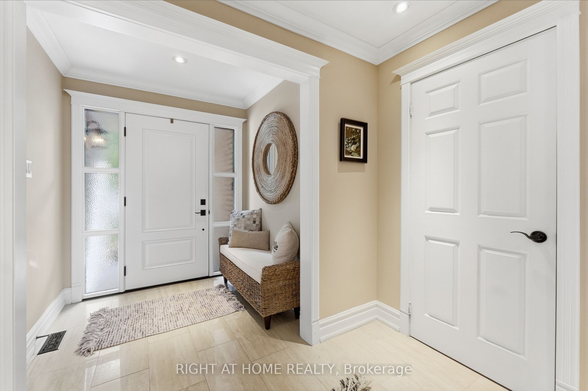 1594 Heritage Way Property Photo 2