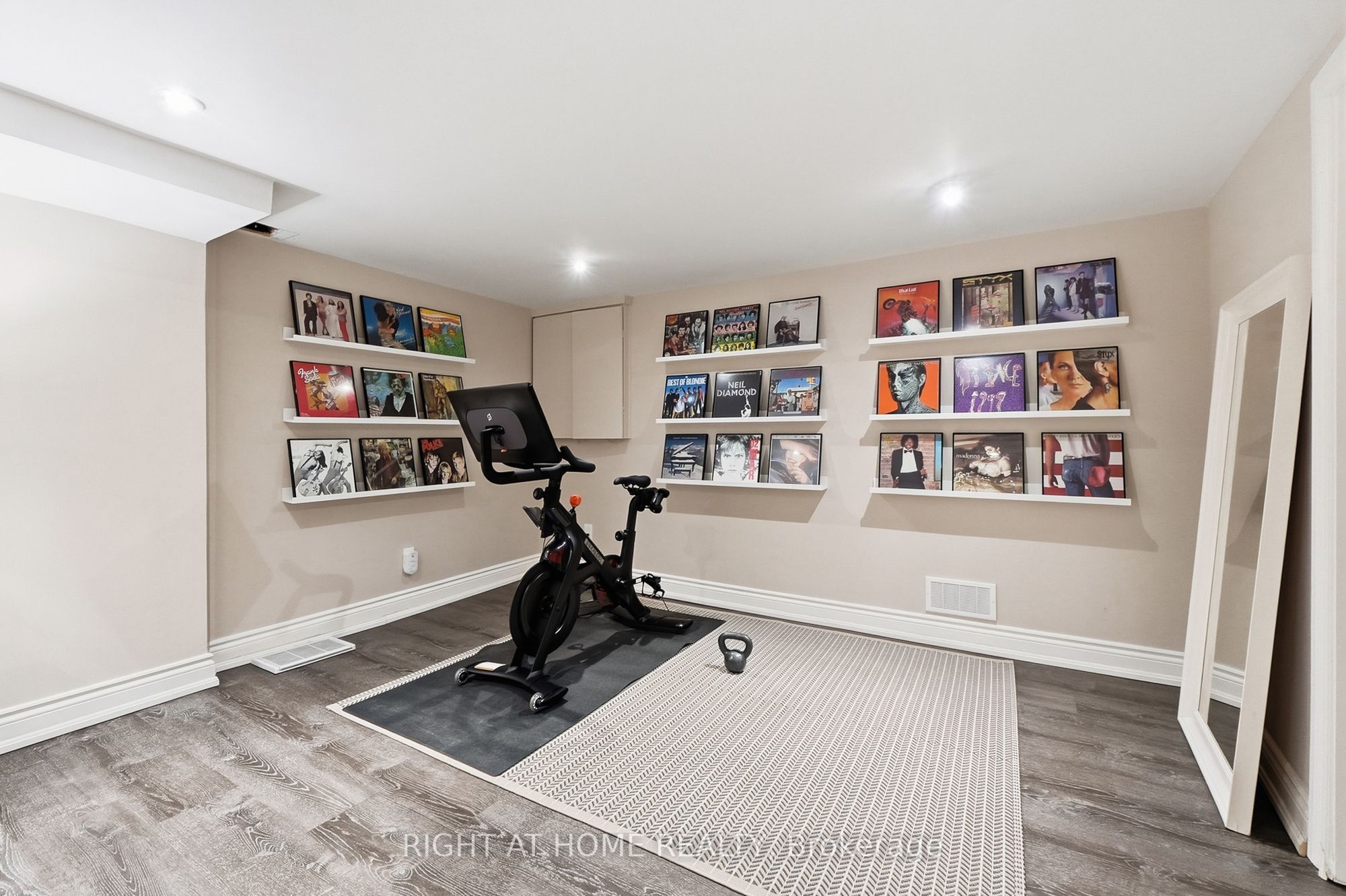 1594 Heritage Way Property Photo 41