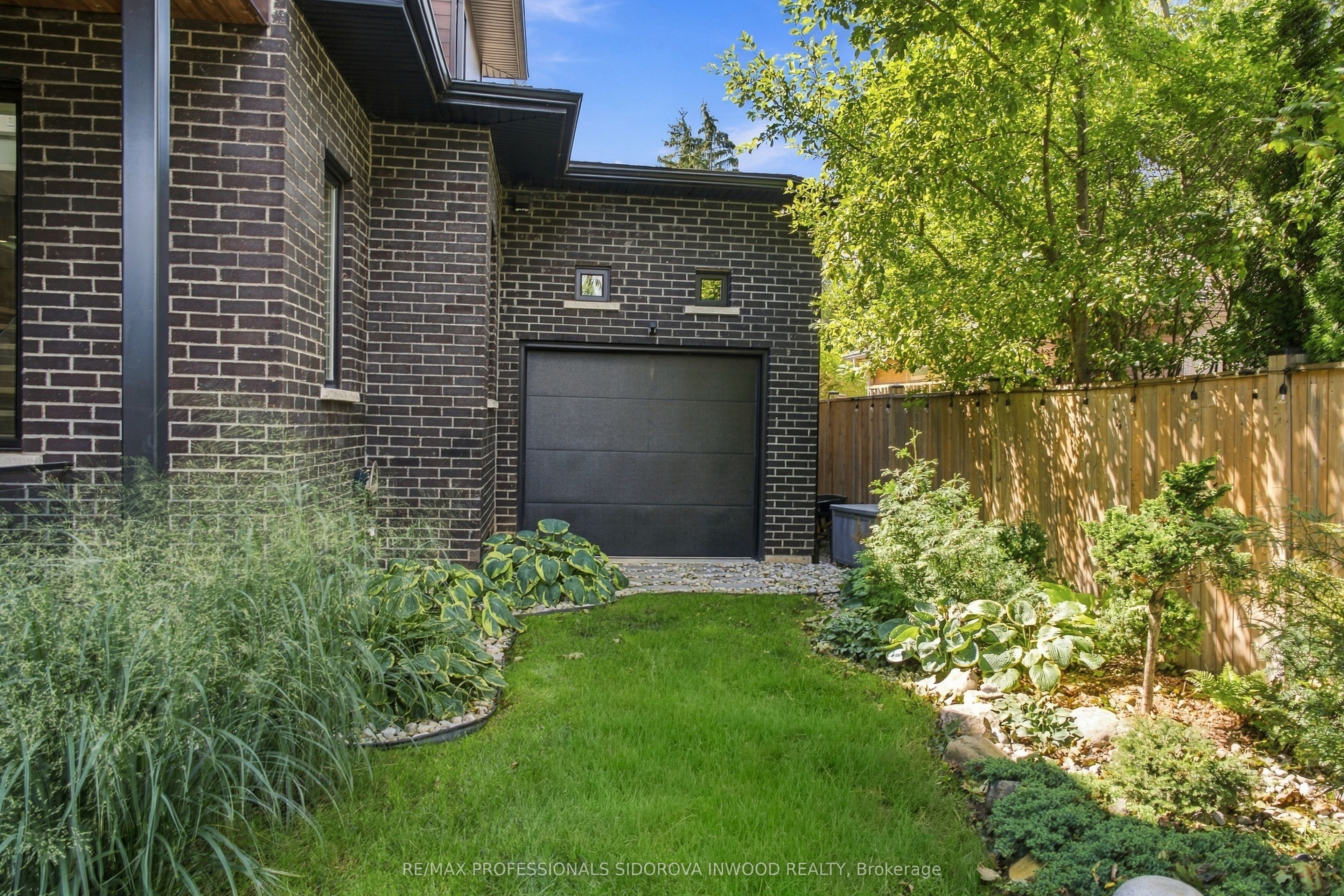 504 Sandmere Place Property Photo 45