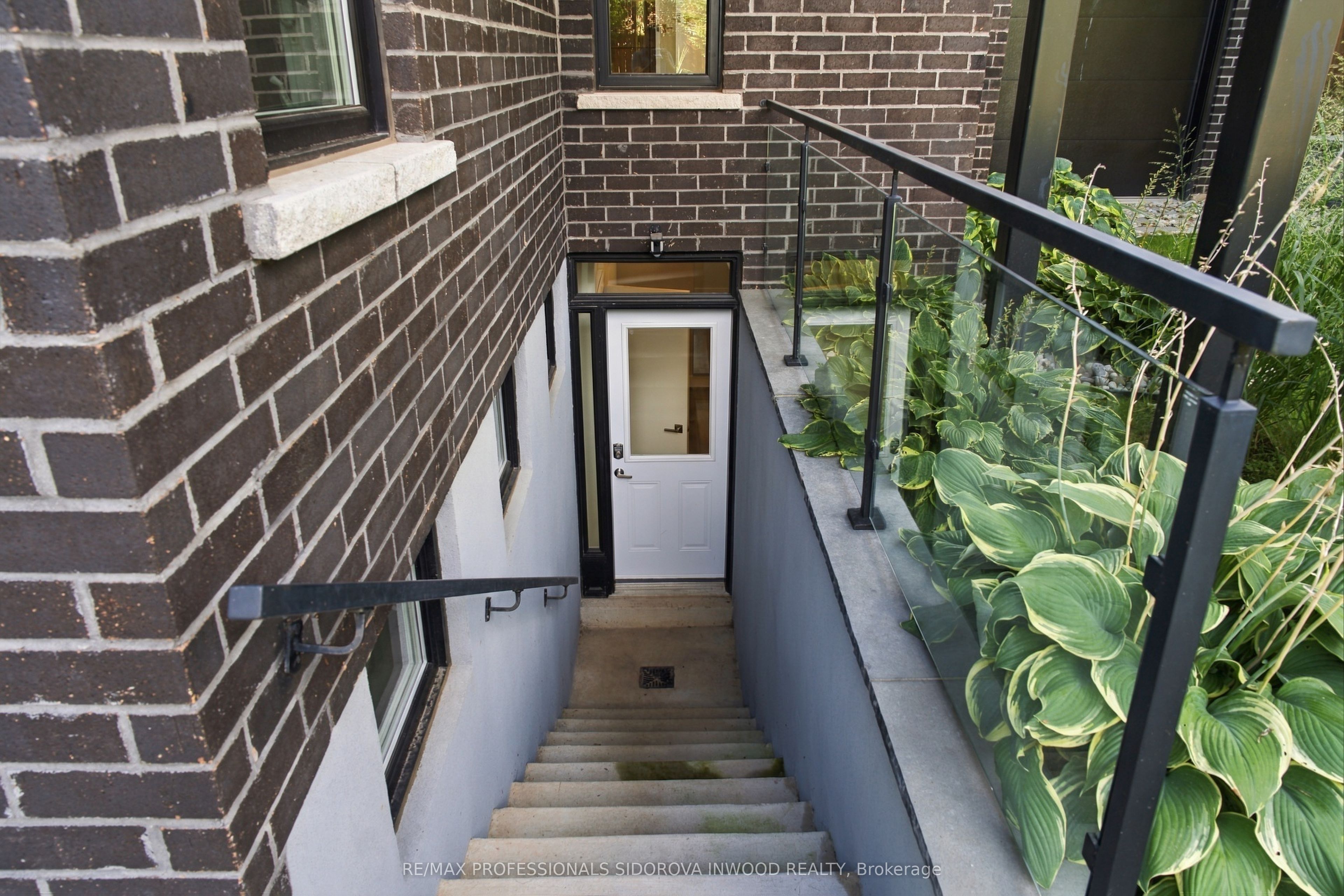 504 Sandmere Place Property Photo 46