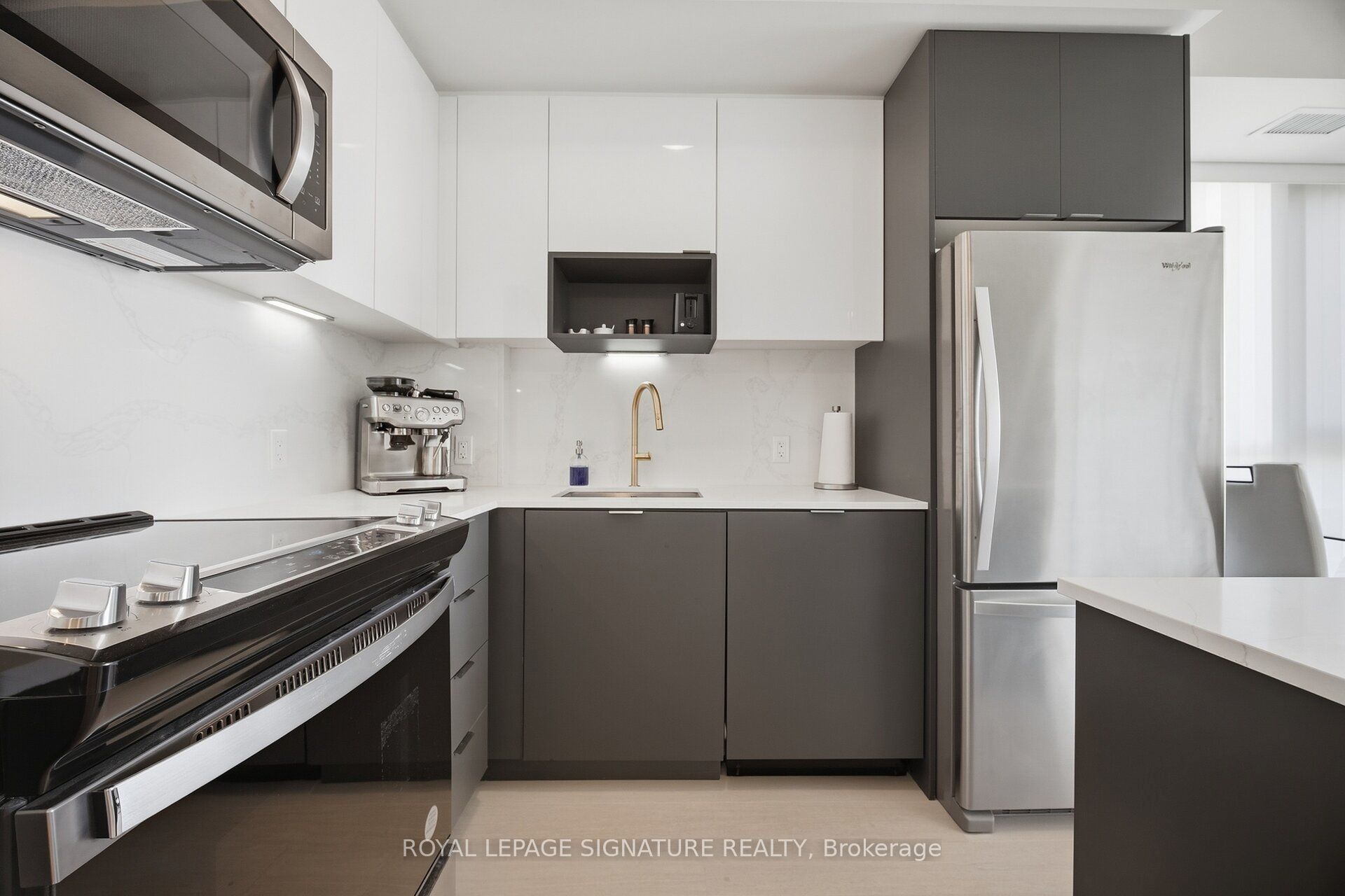 204 Burnhamthorpe Road E 1309 Property Photo 12