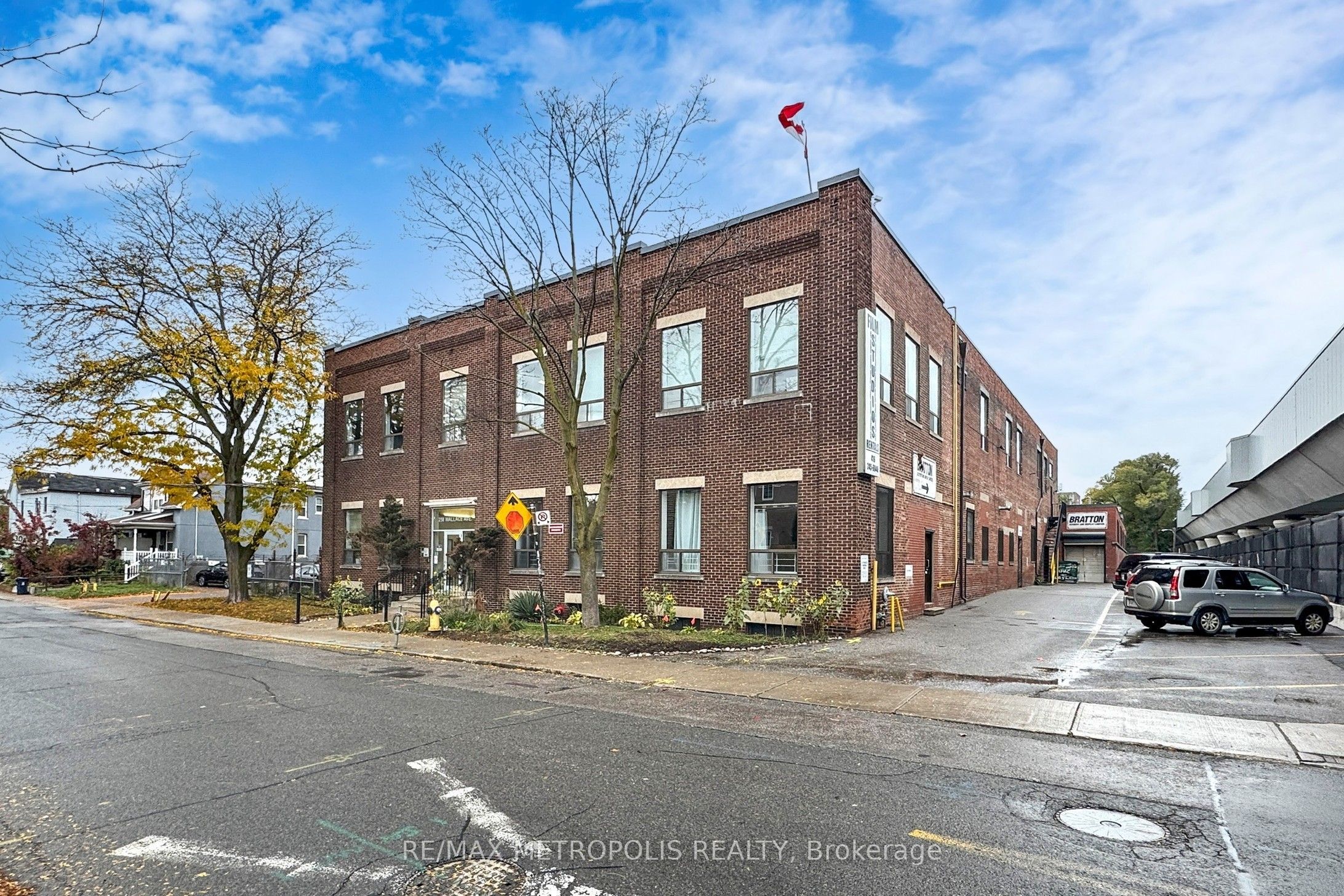 258 Wallace Avenue Unit 109b Property Photo 1
