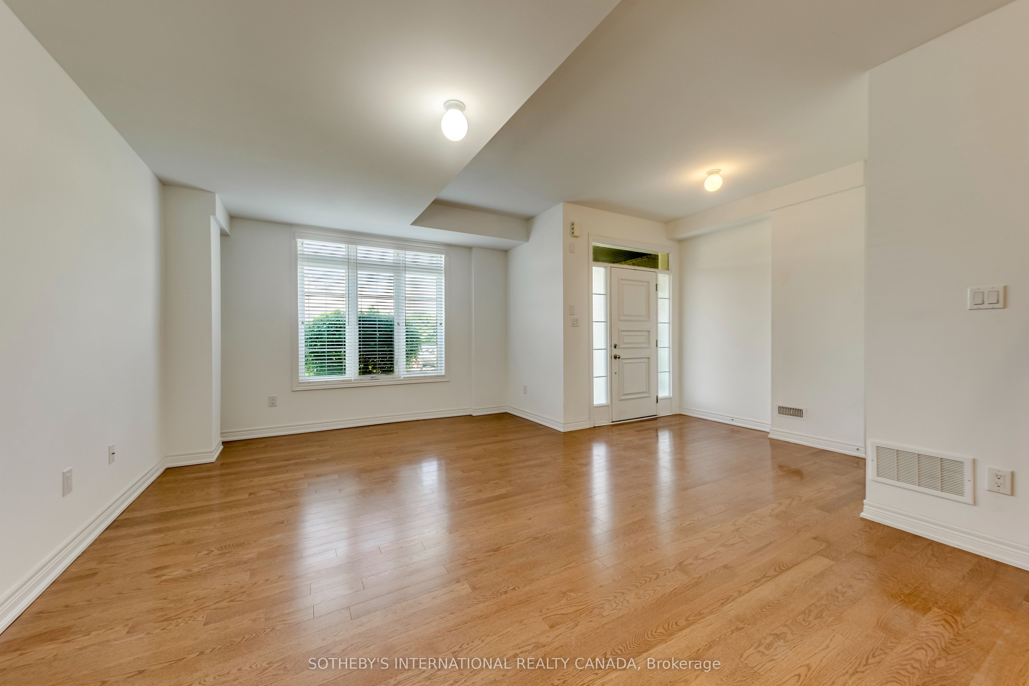 2289 Khalsa Gate Property Photo 7