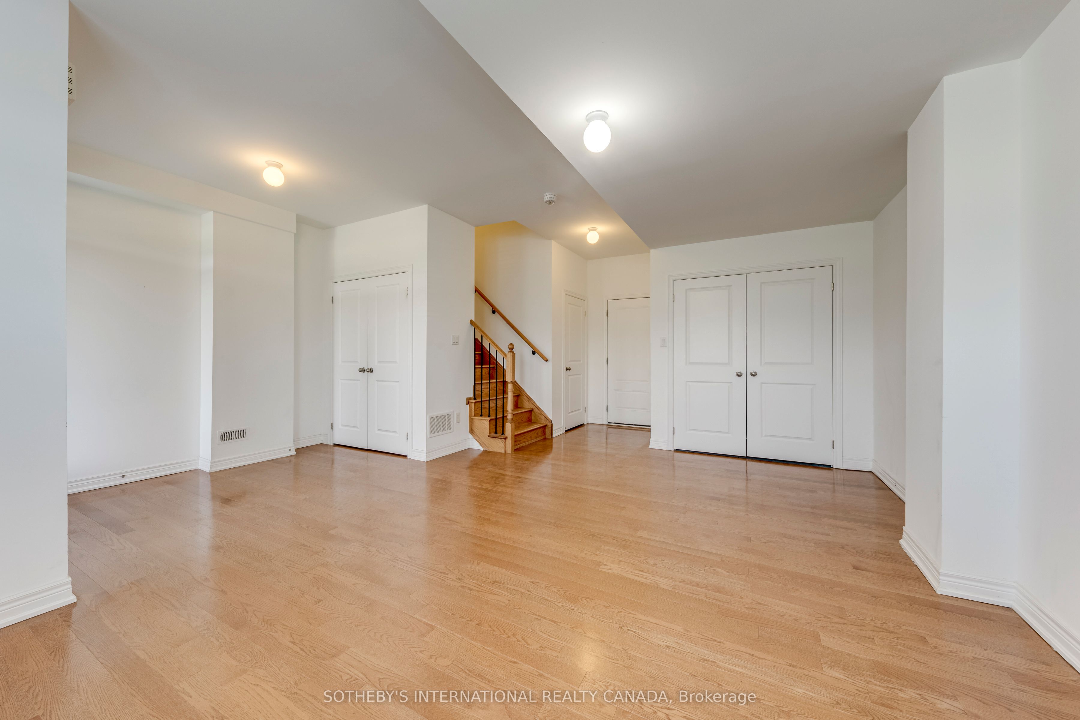 2289 Khalsa Gate Property Photo 9