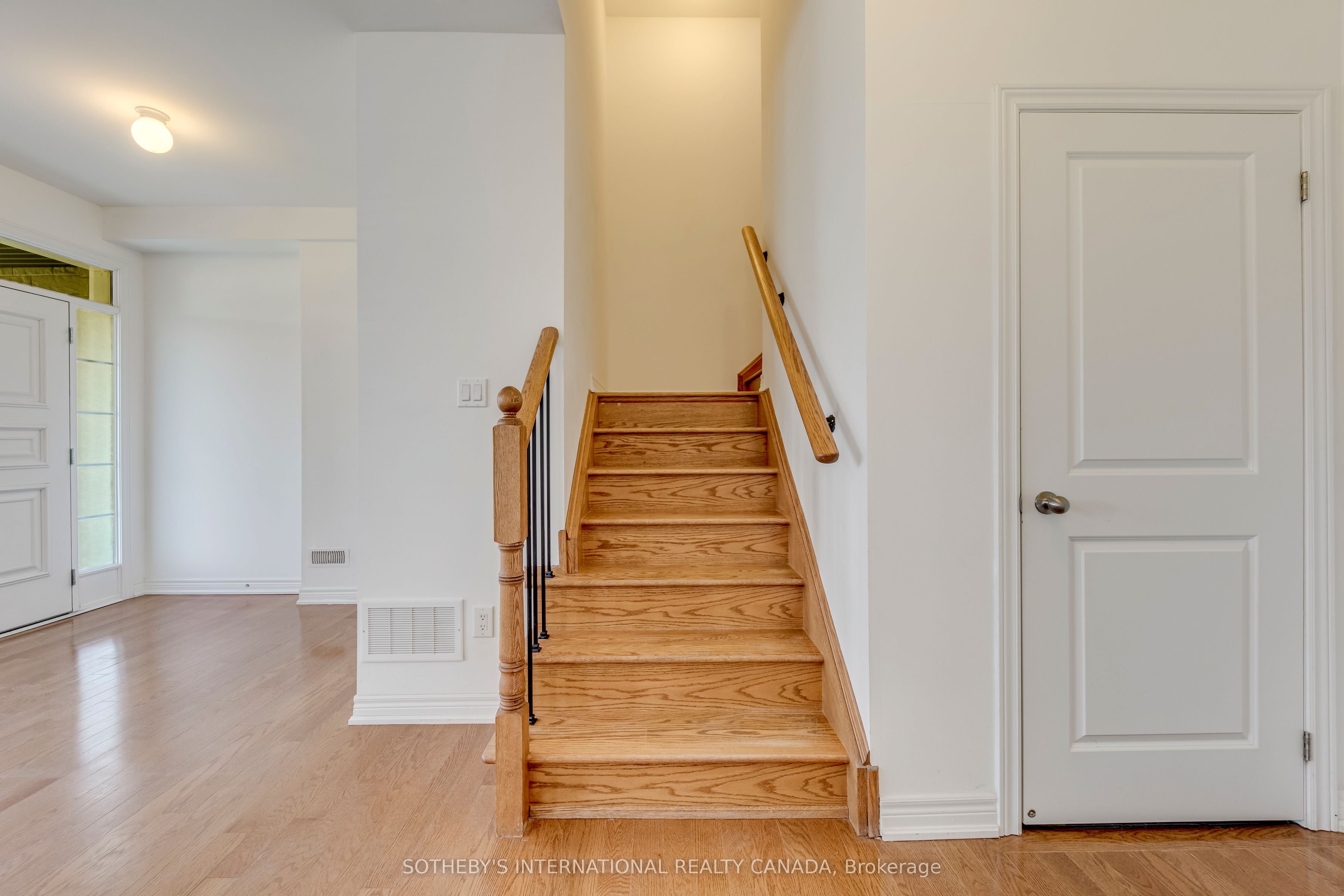 2289 Khalsa Gate Property Photo 10