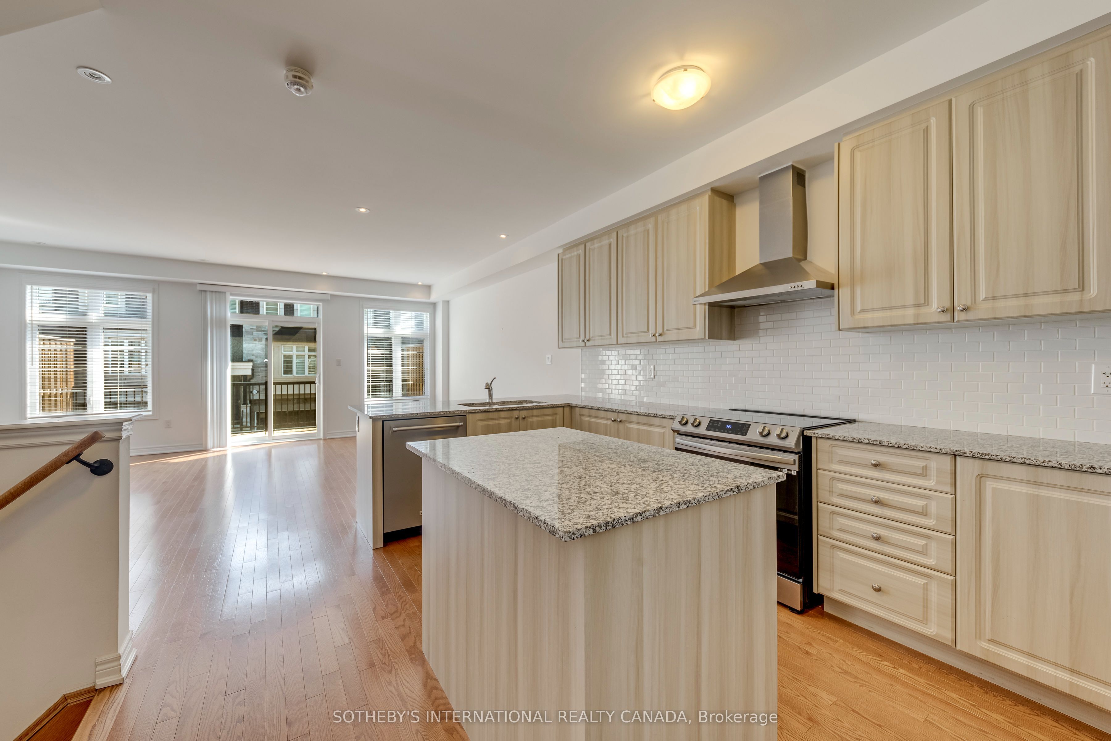 2289 Khalsa Gate Property Photo 25