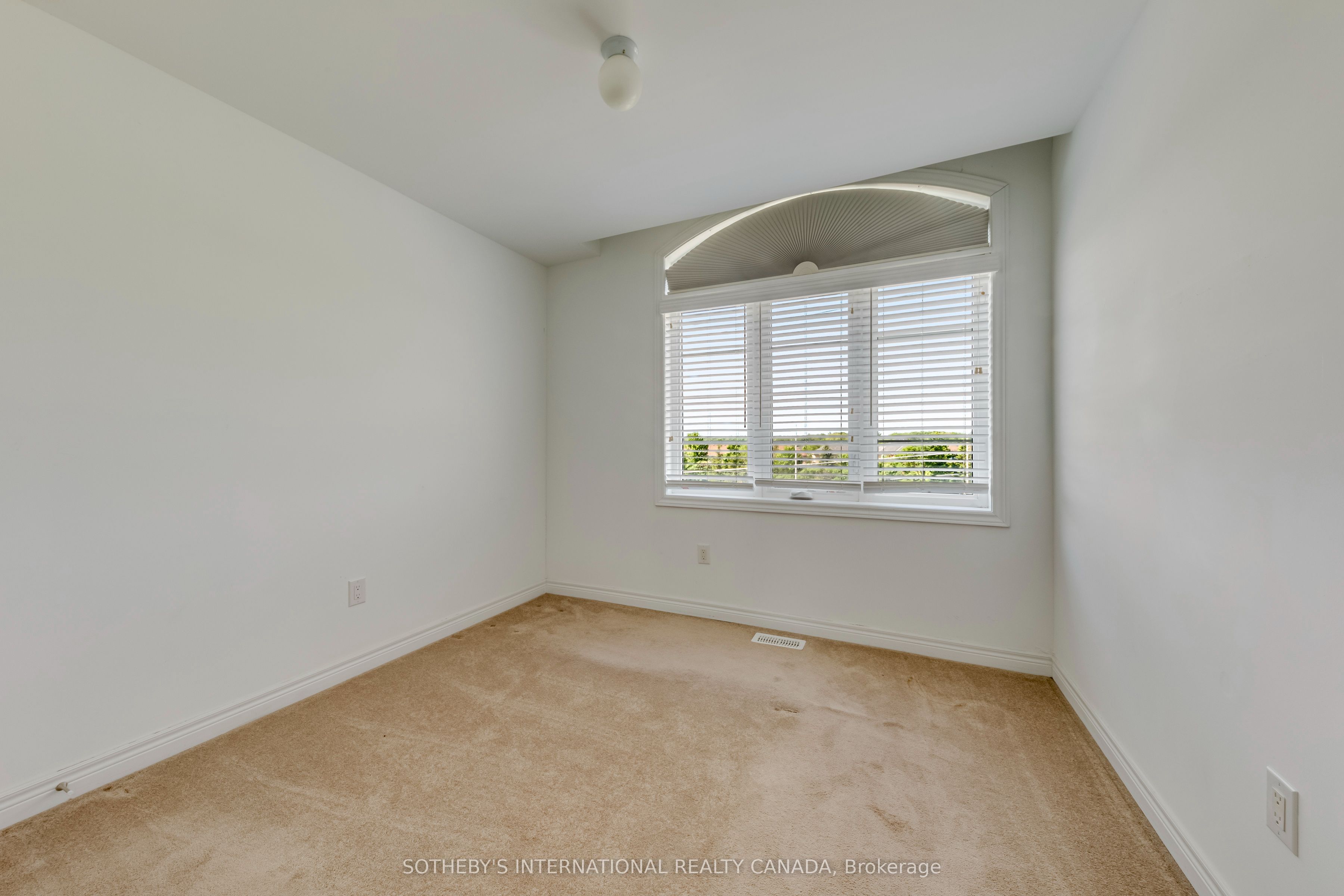 2289 Khalsa Gate Property Photo 40
