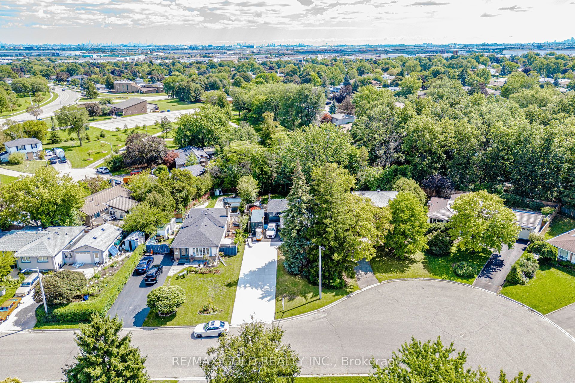 44 Deloraine Drive Property Photo 1