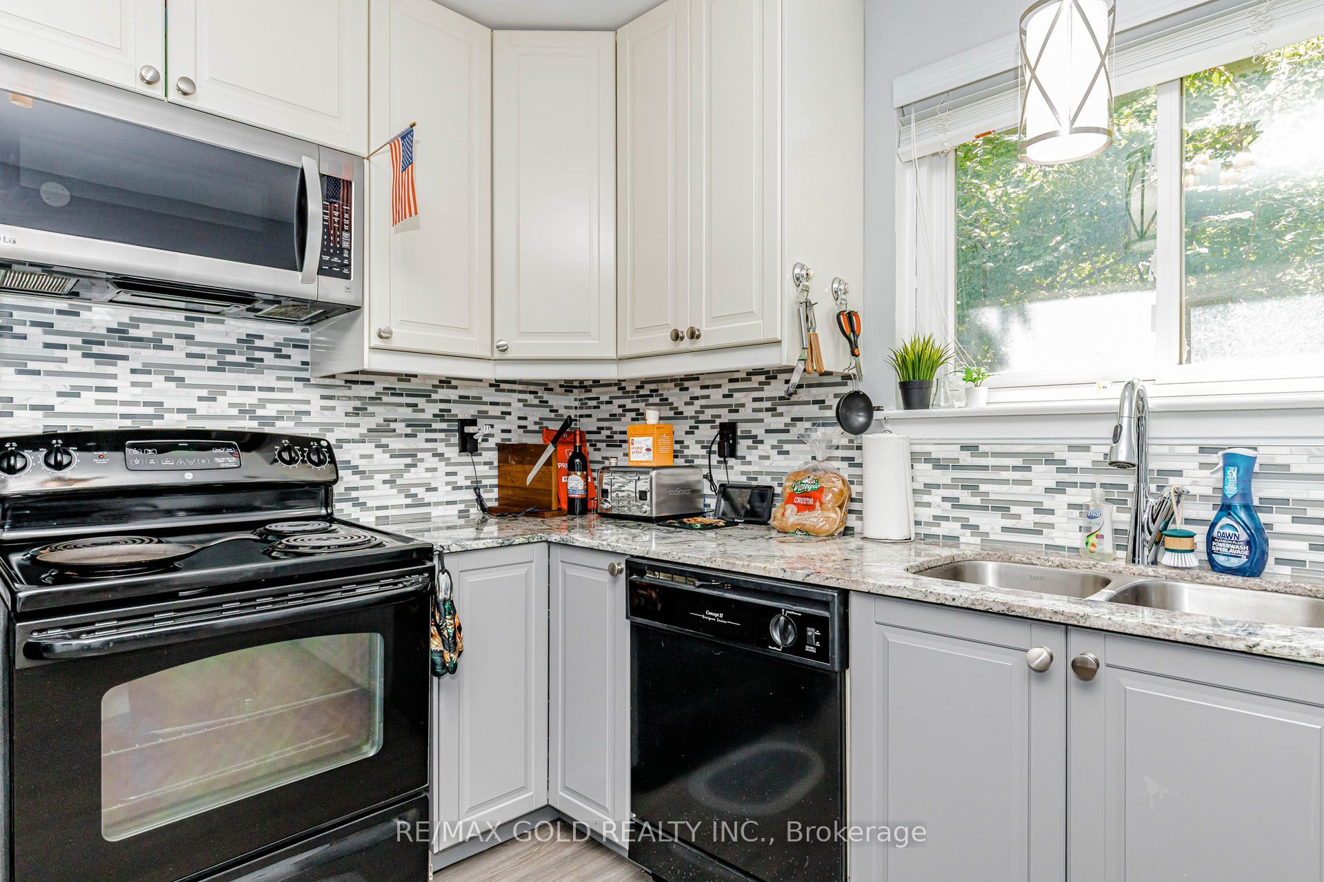 44 Deloraine Drive Property Photo 9
