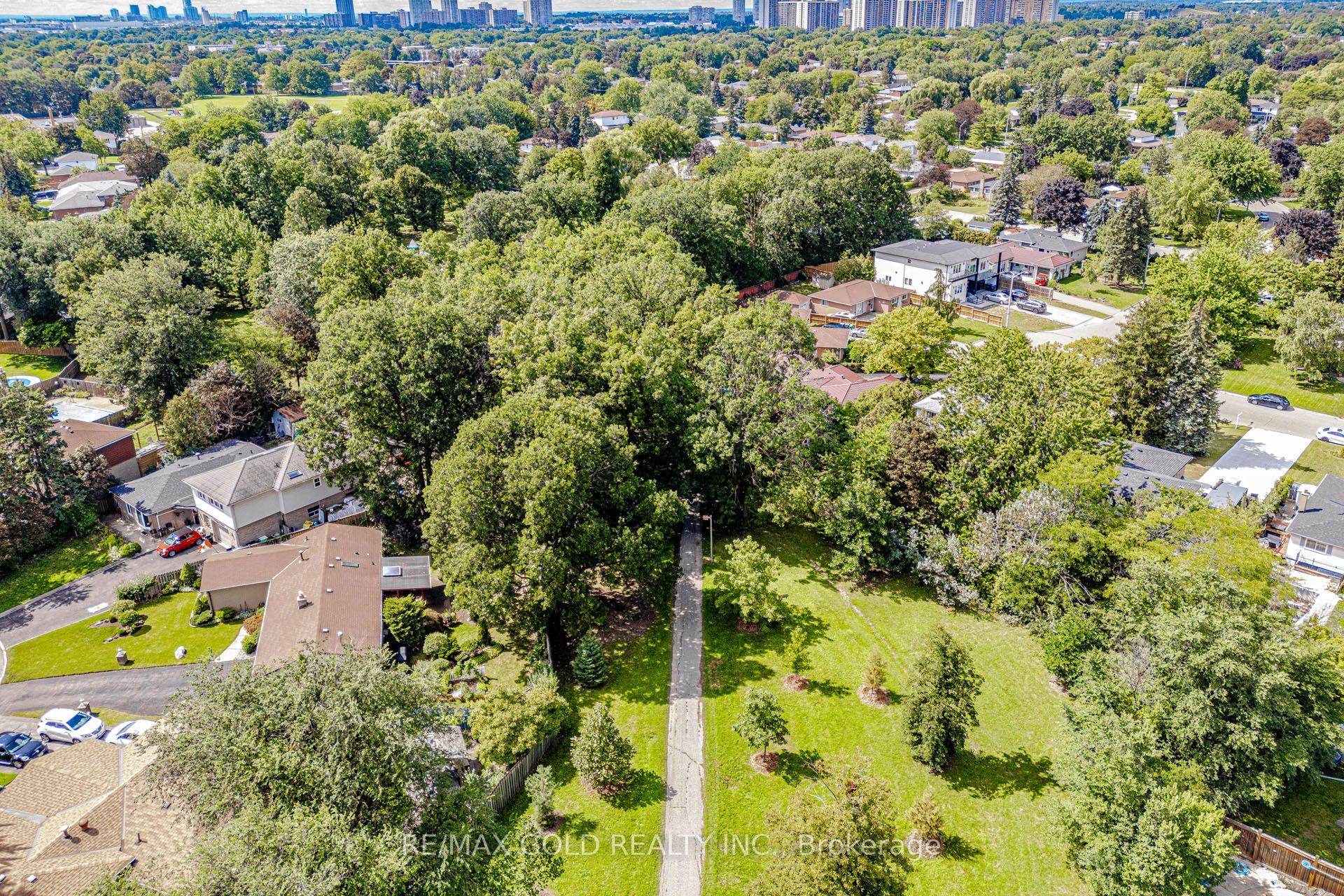 44 Deloraine Drive Property Photo 28