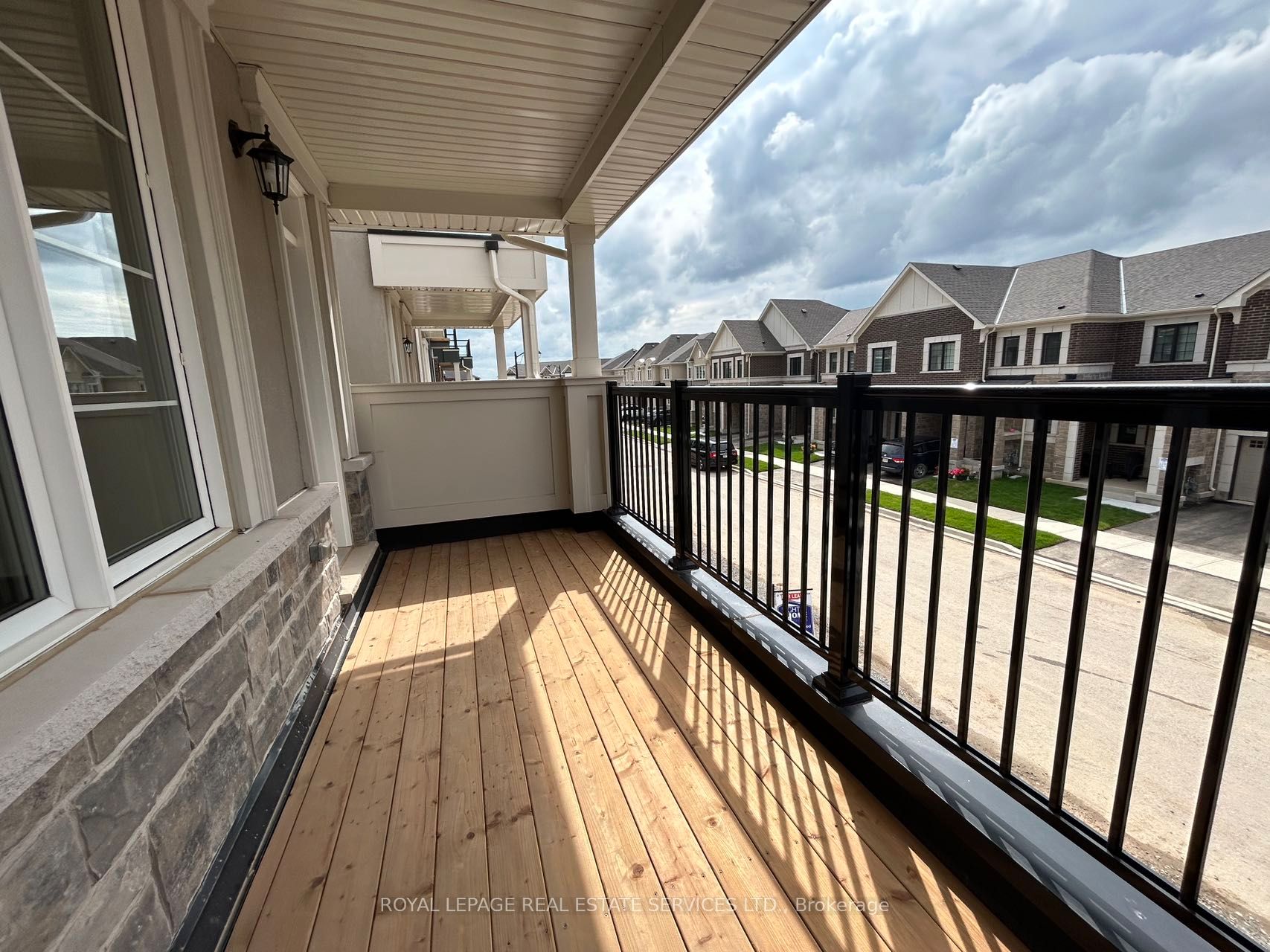 1577 Moira Crescent Property Photo 10