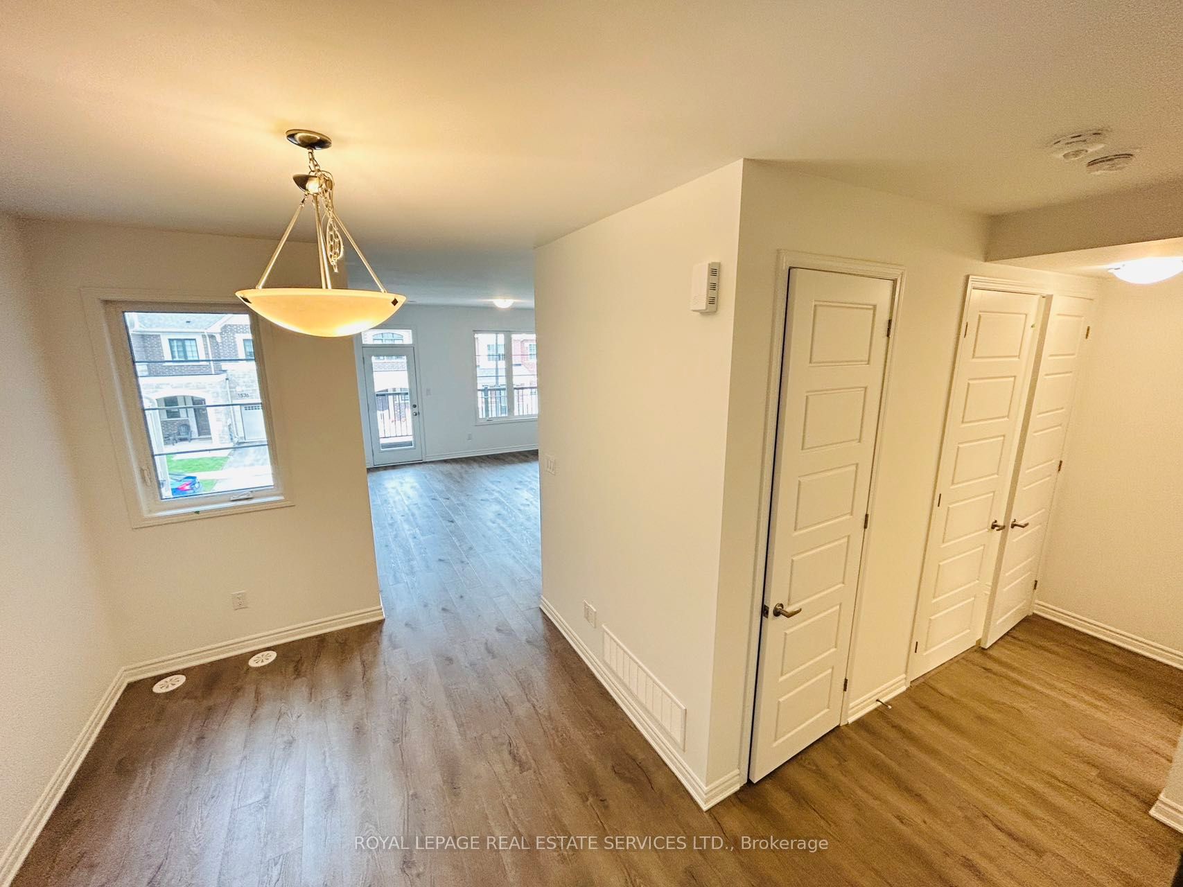 1577 Moira Crescent Property Photo 12