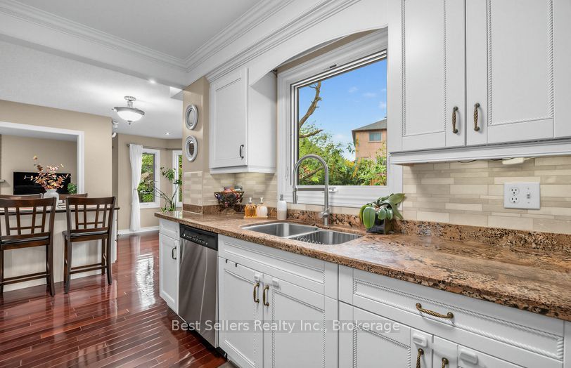 34 Kenpark Avenue Property Photo 8