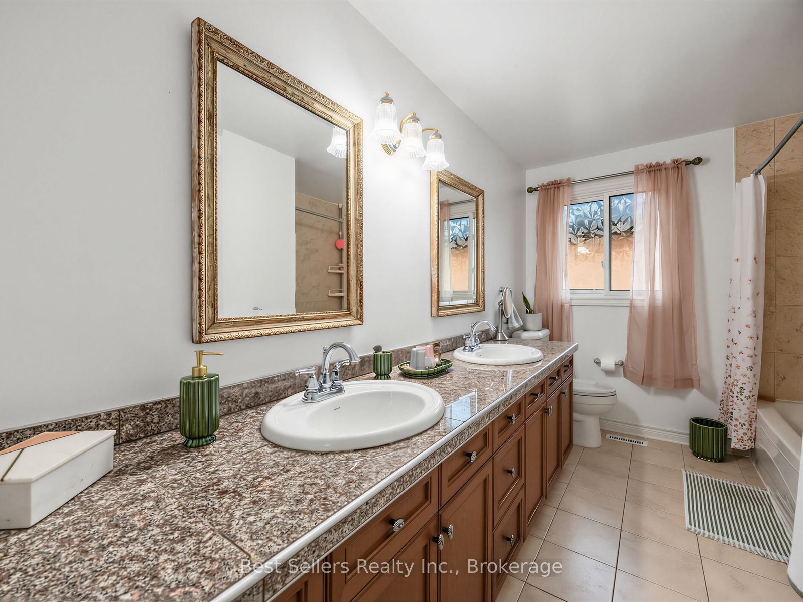 34 Kenpark Avenue Property Photo 25