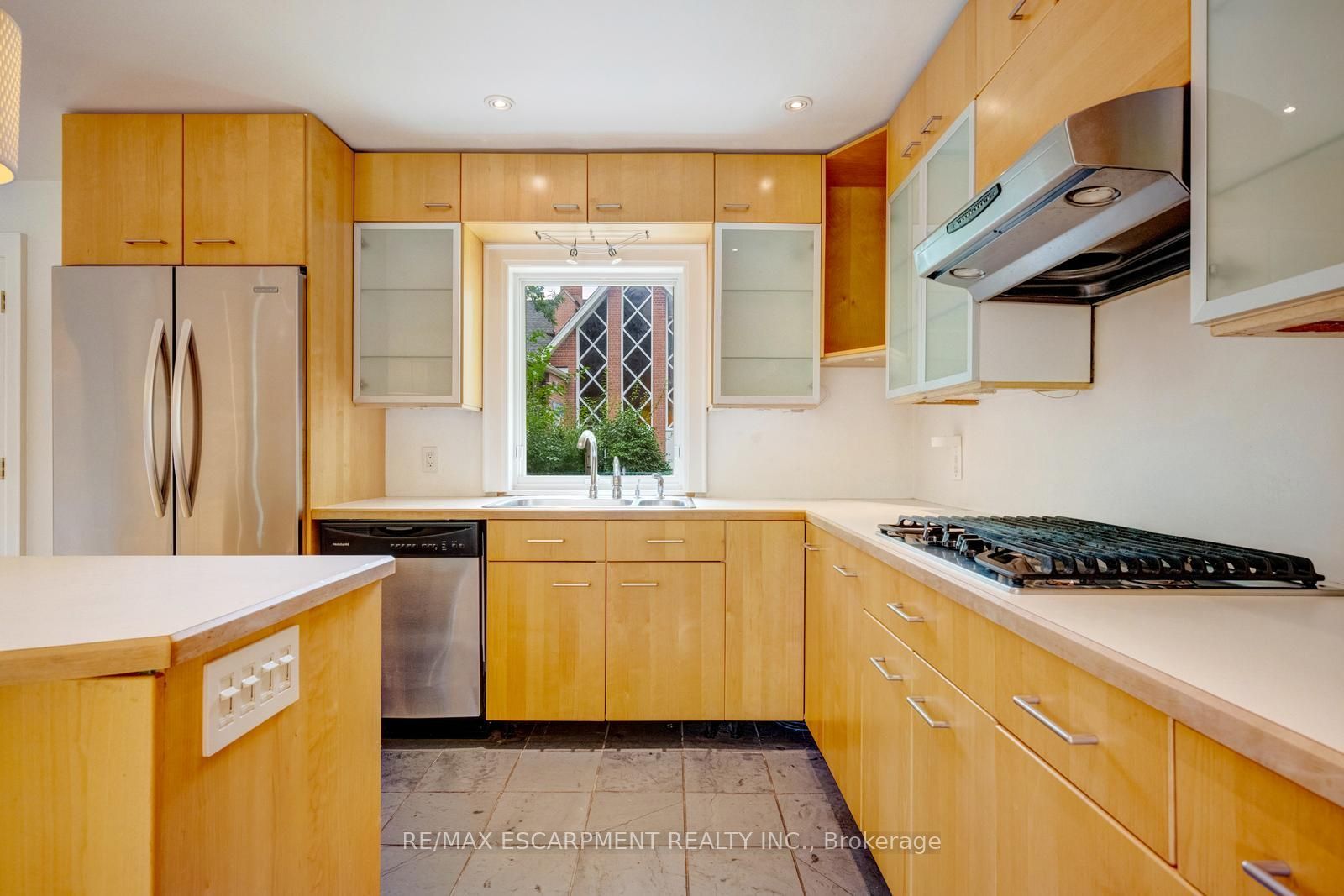 7 Washington Avenue Property Photo 14