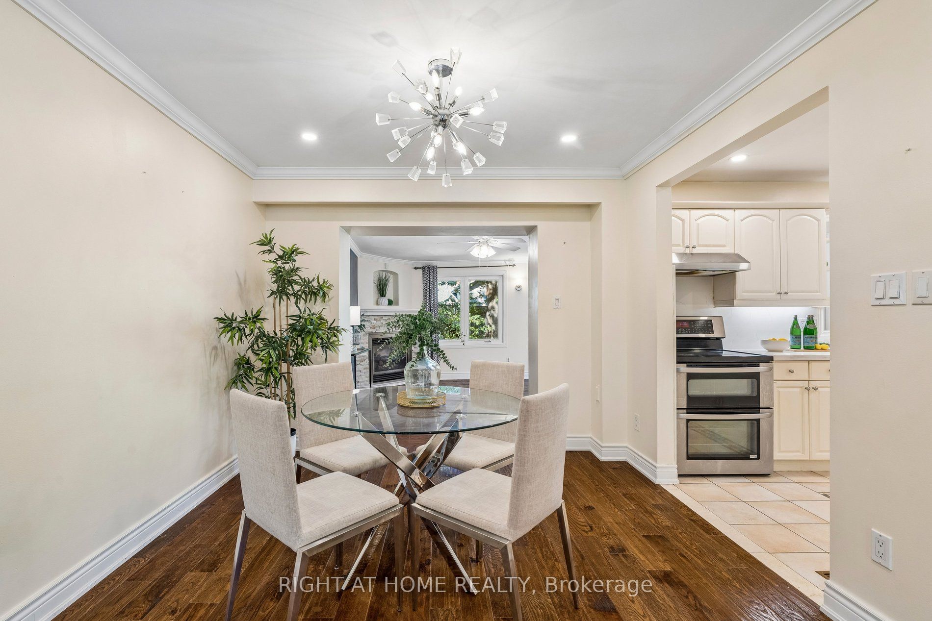 3363 Masthead Crescent Property Photo 10
