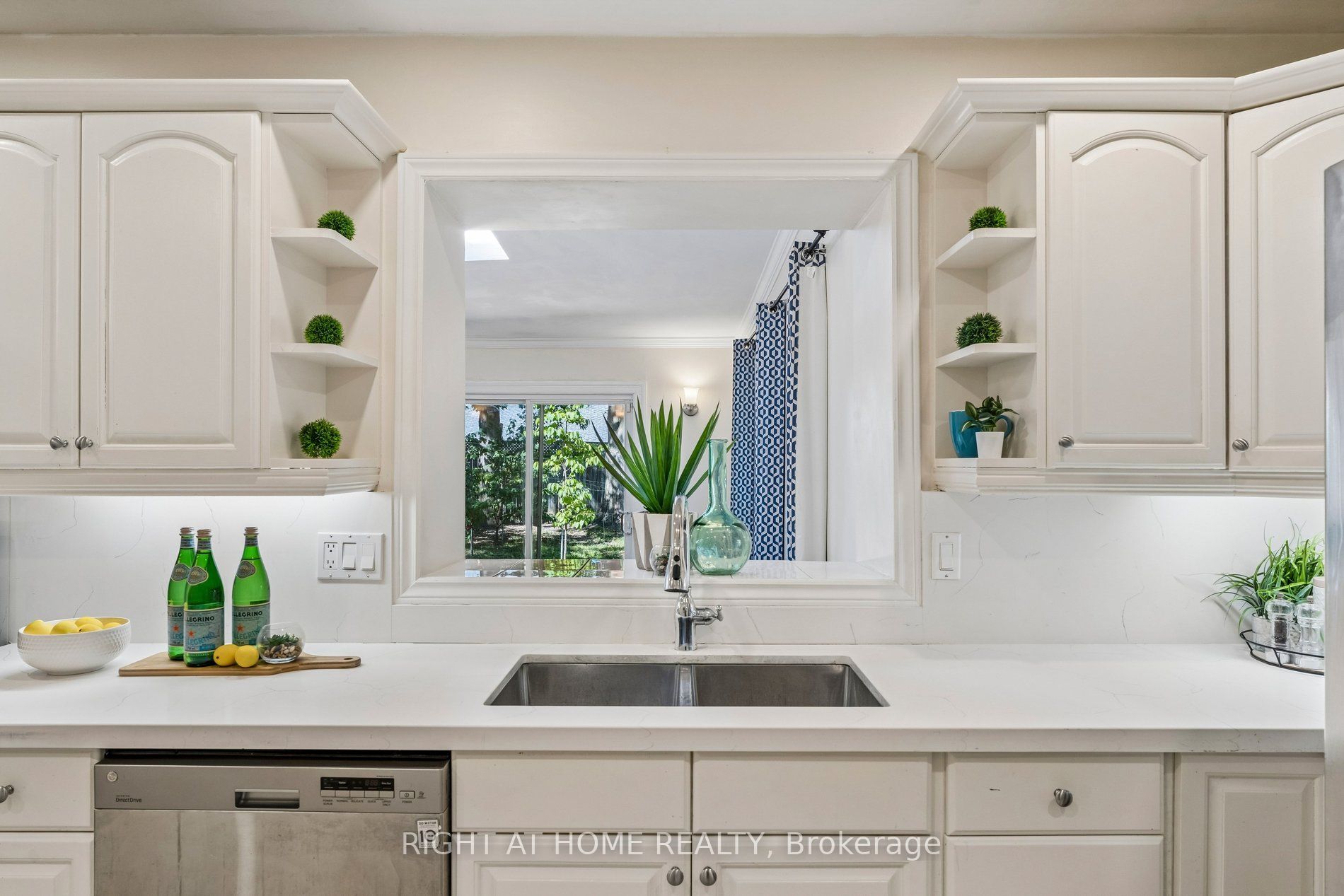 3363 Masthead Crescent Property Photo 14
