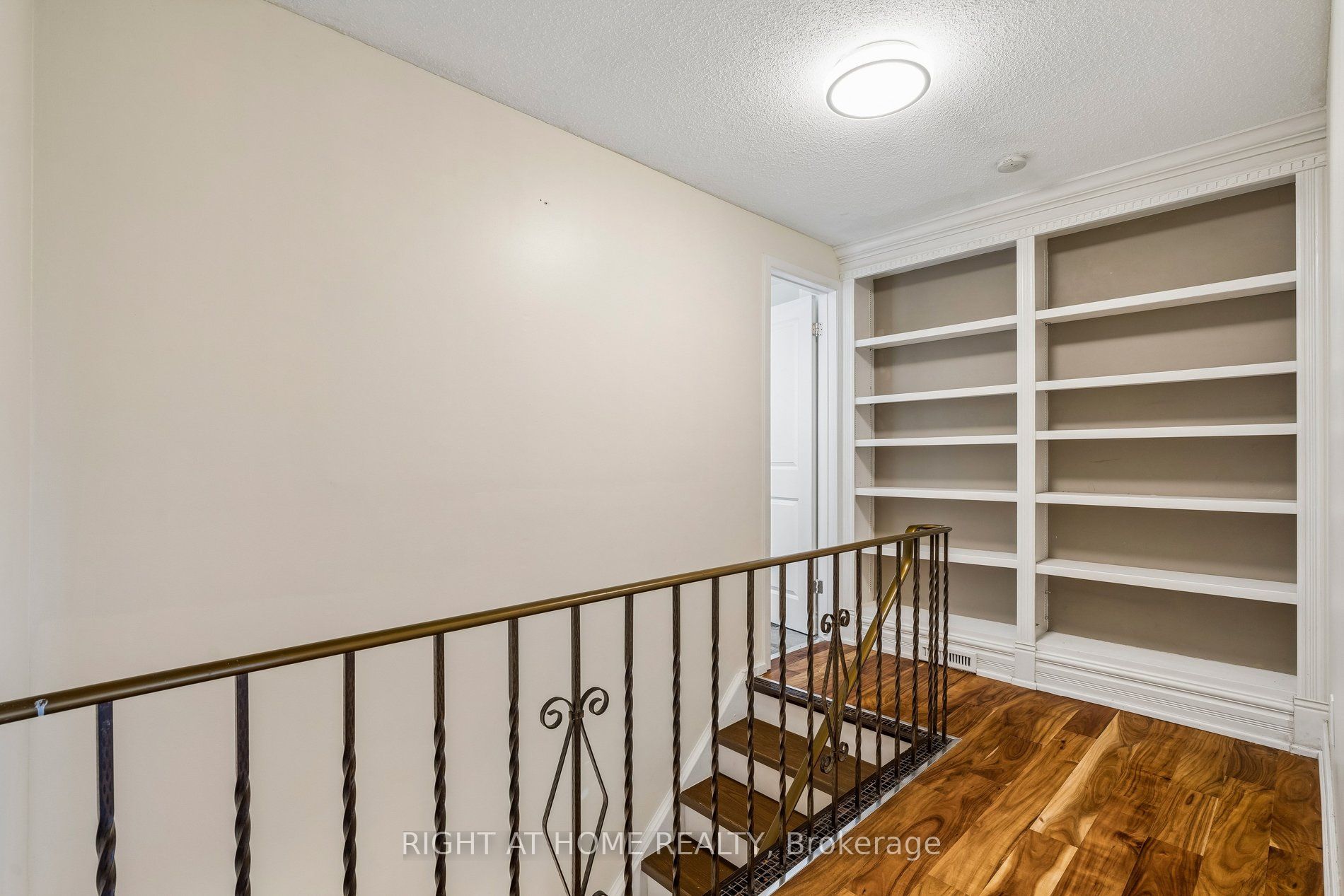3363 Masthead Crescent Property Photo 19
