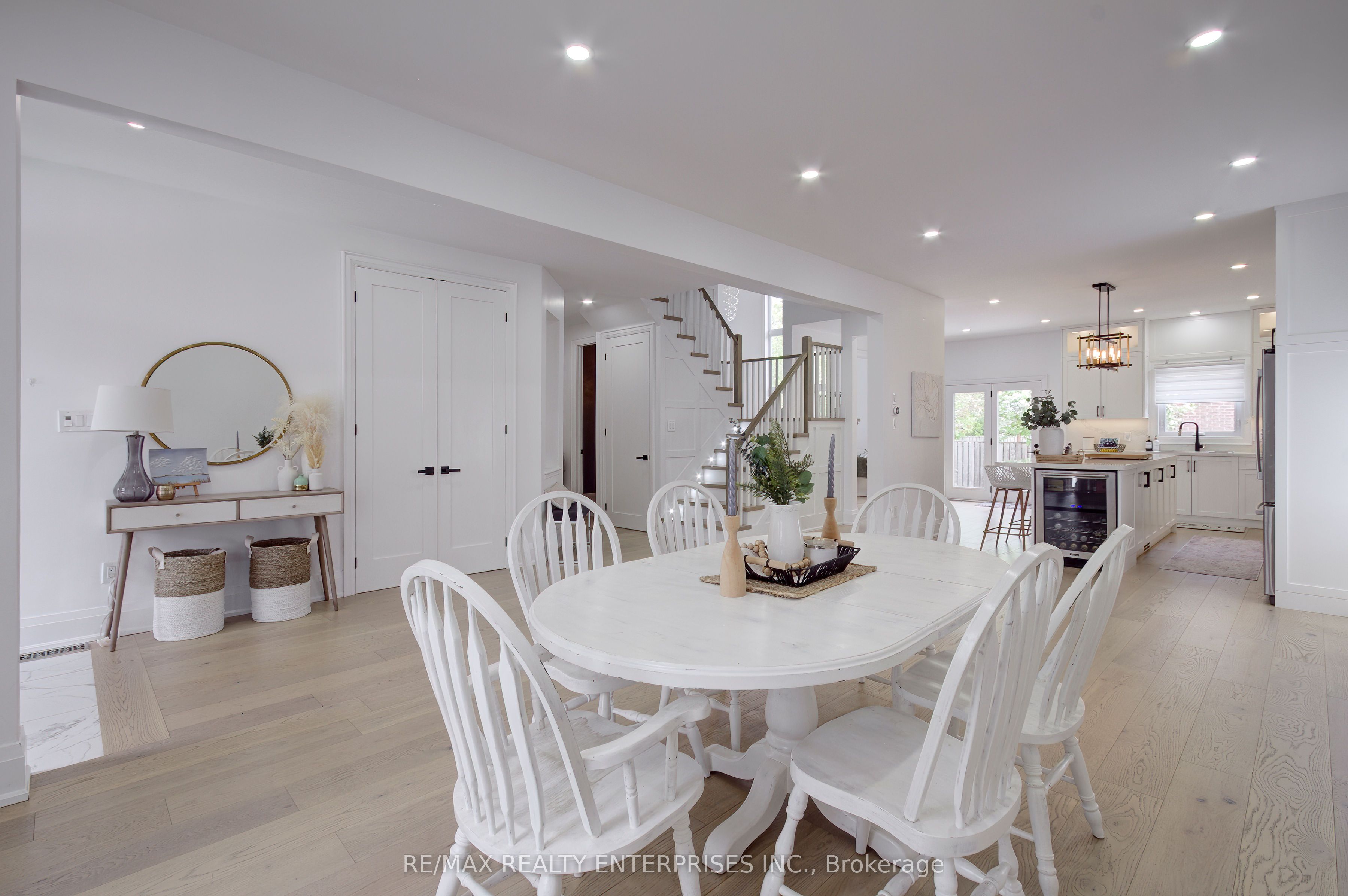 193 Teddington Place Property Photo 8