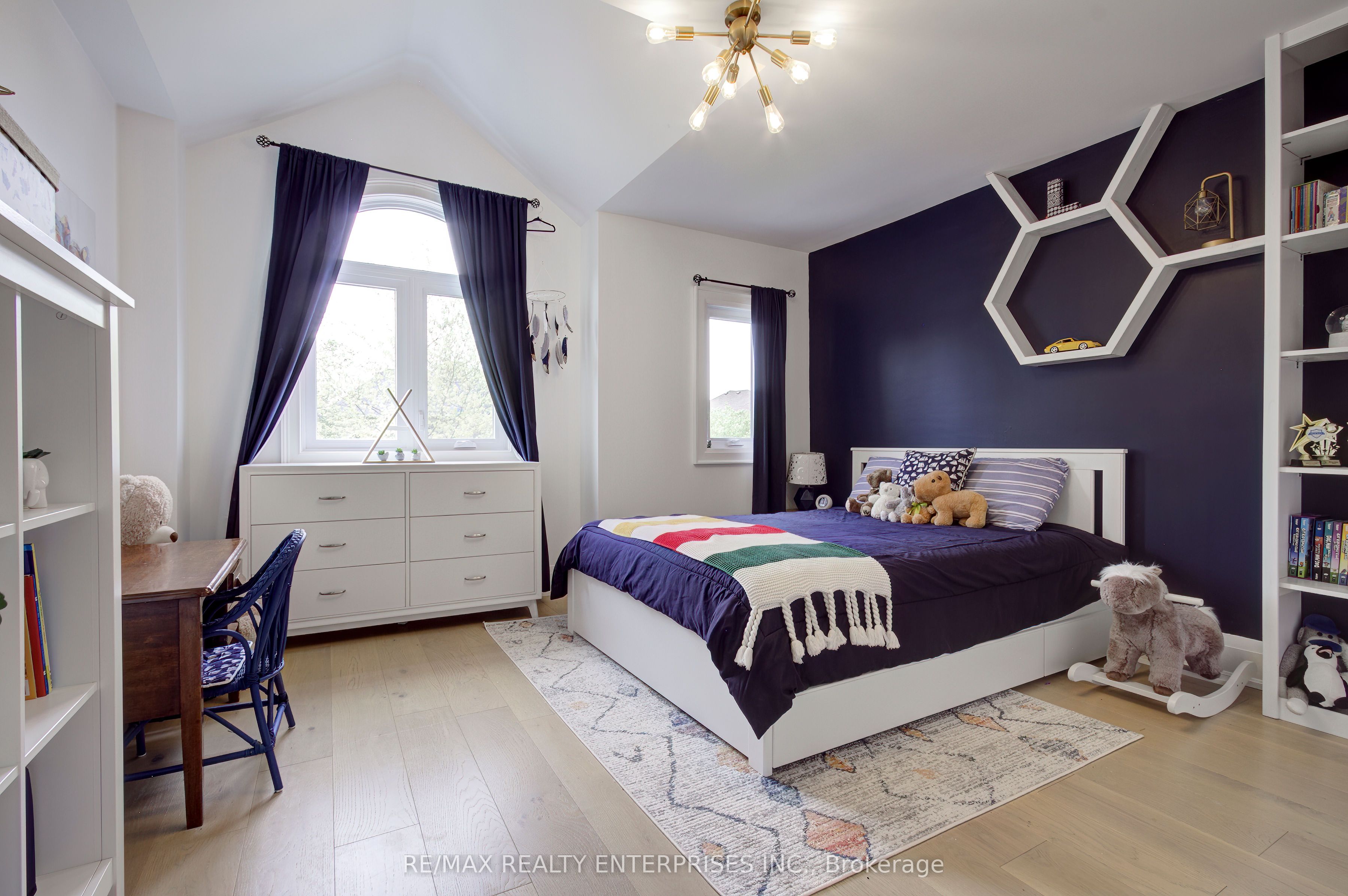 193 Teddington Place Property Photo 26