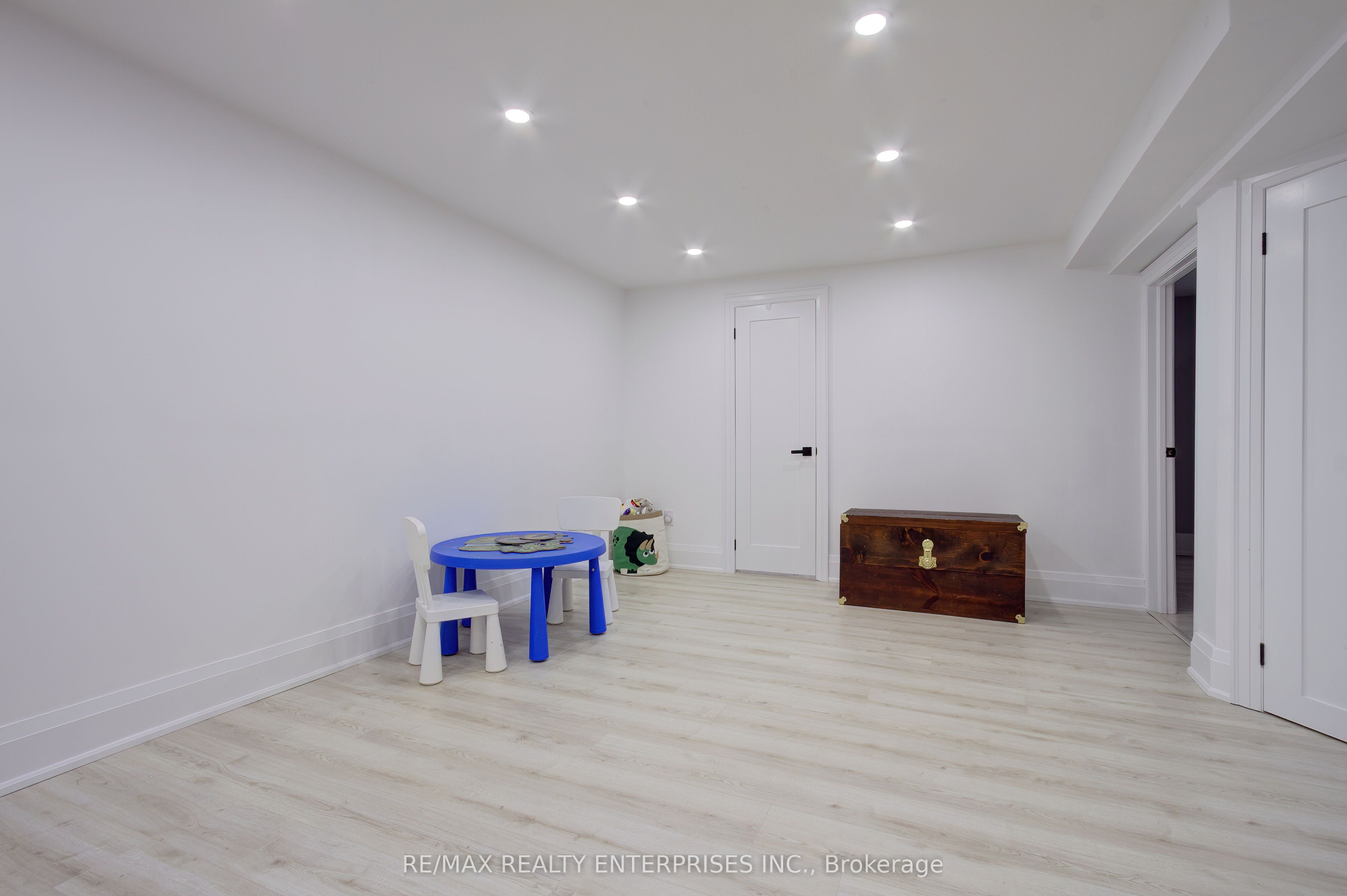 193 Teddington Place Property Photo 37