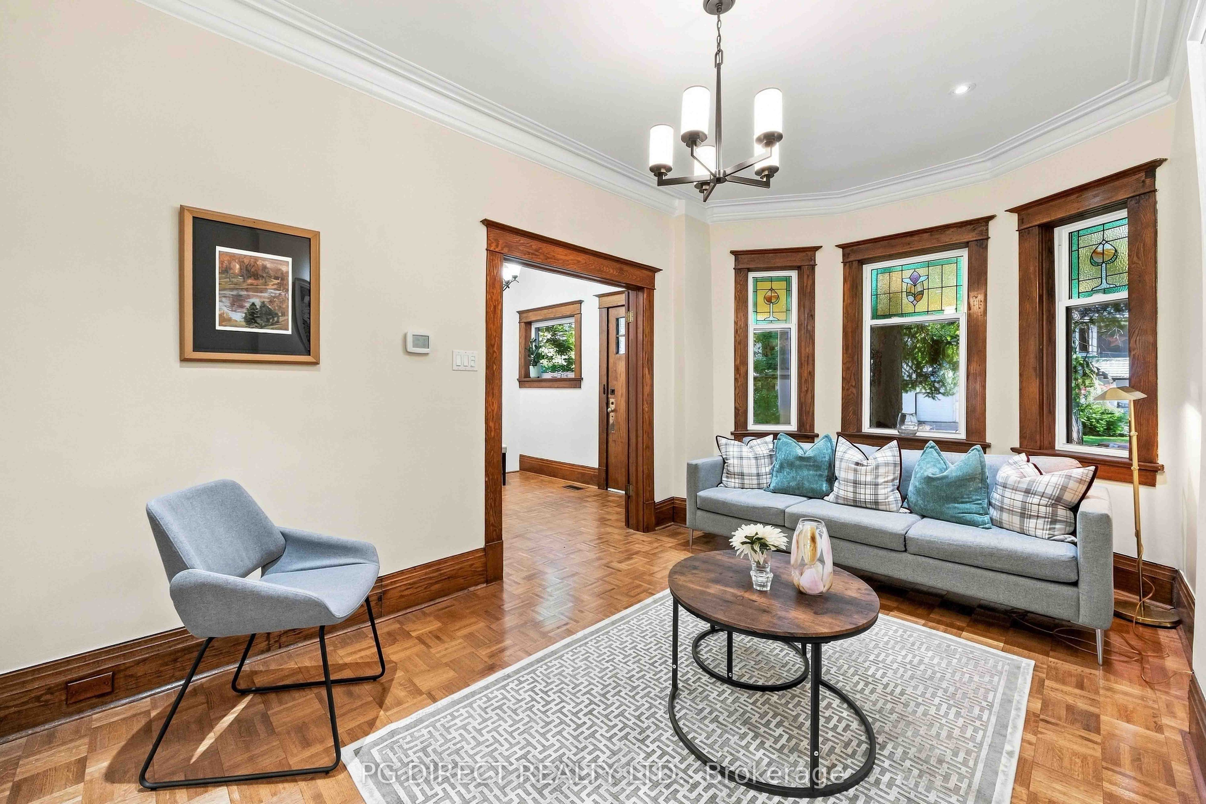 13 Evelyn Crescent Property Photo 4