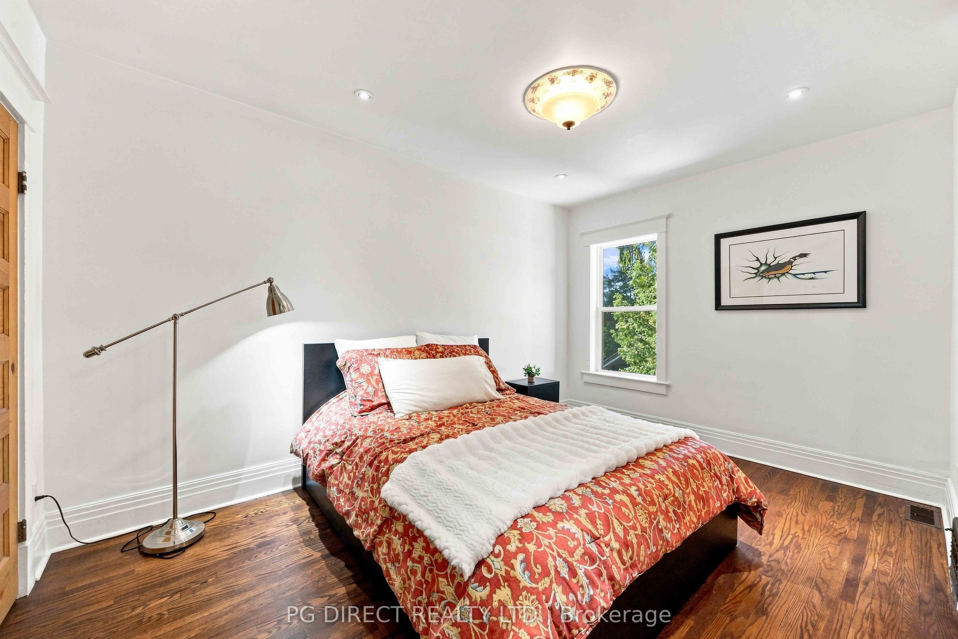 13 Evelyn Crescent Property Photo 9