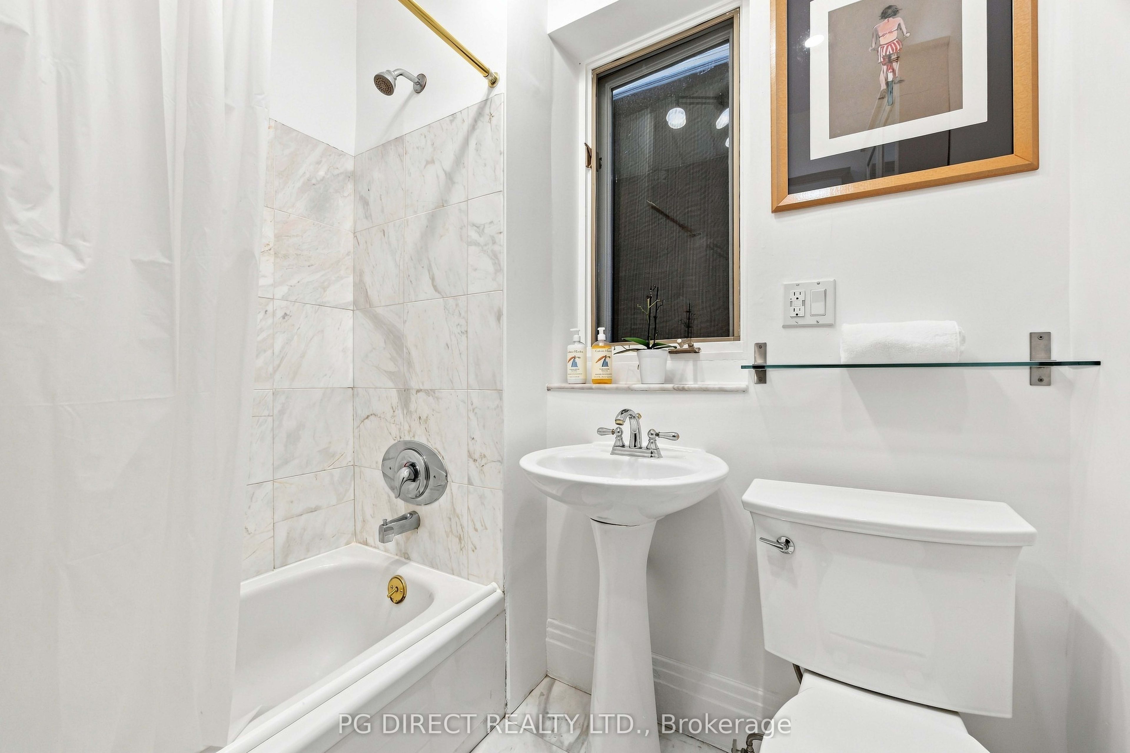 13 Evelyn Crescent Property Photo 11