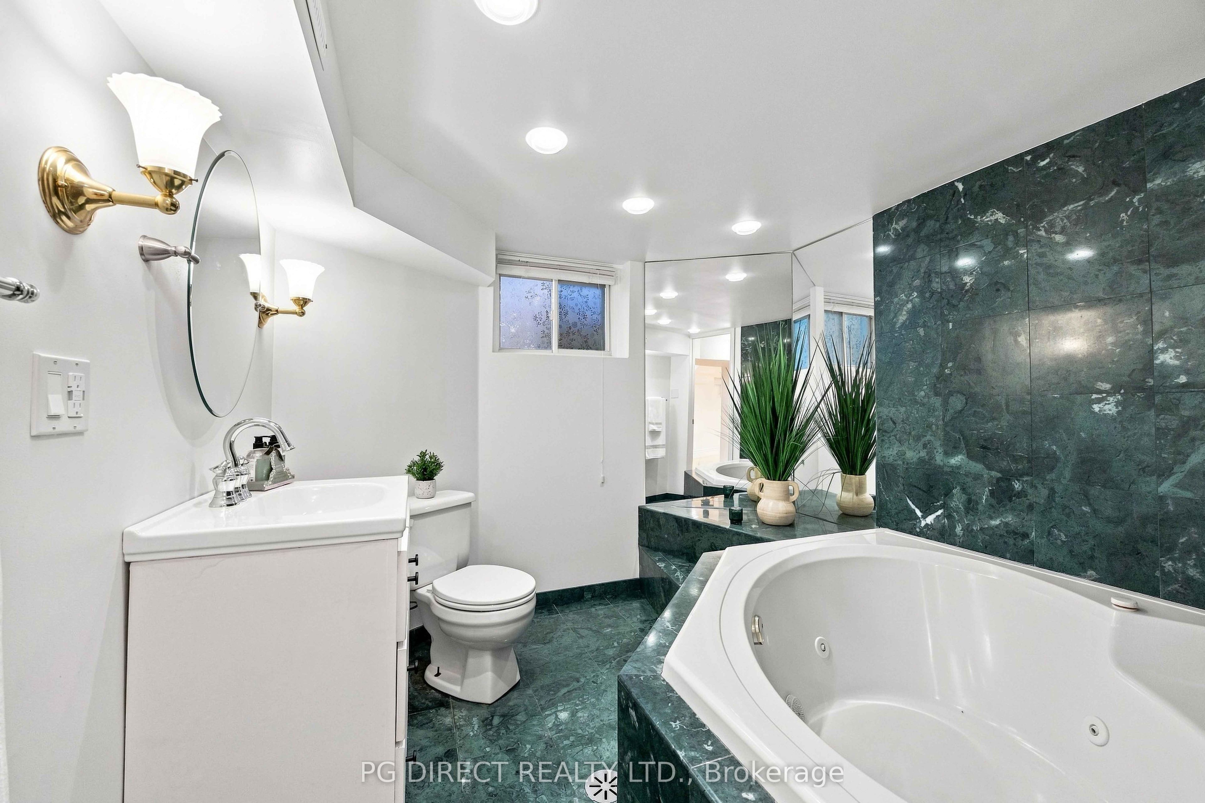 13 Evelyn Crescent Property Photo 20