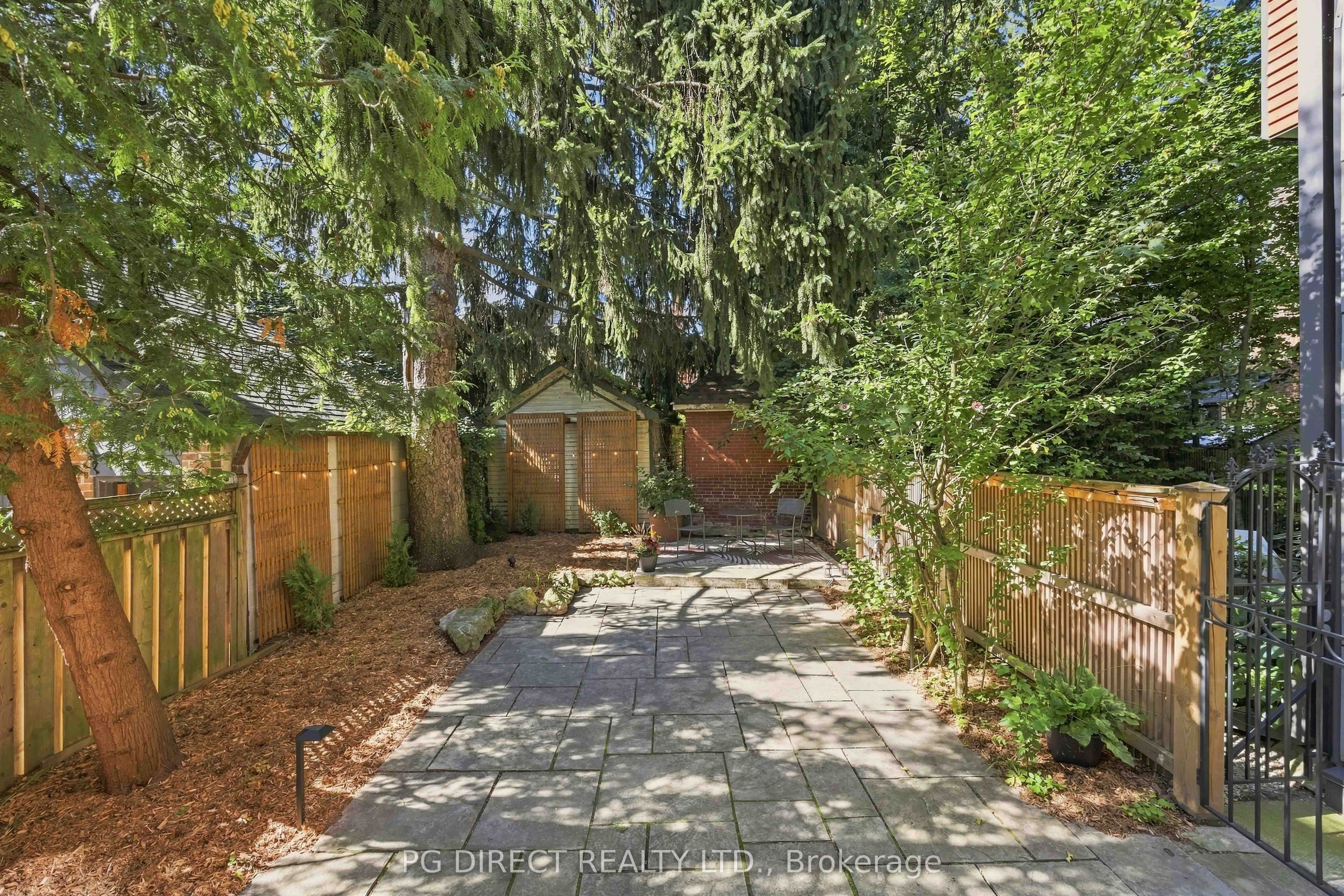 13 Evelyn Crescent Property Photo 24