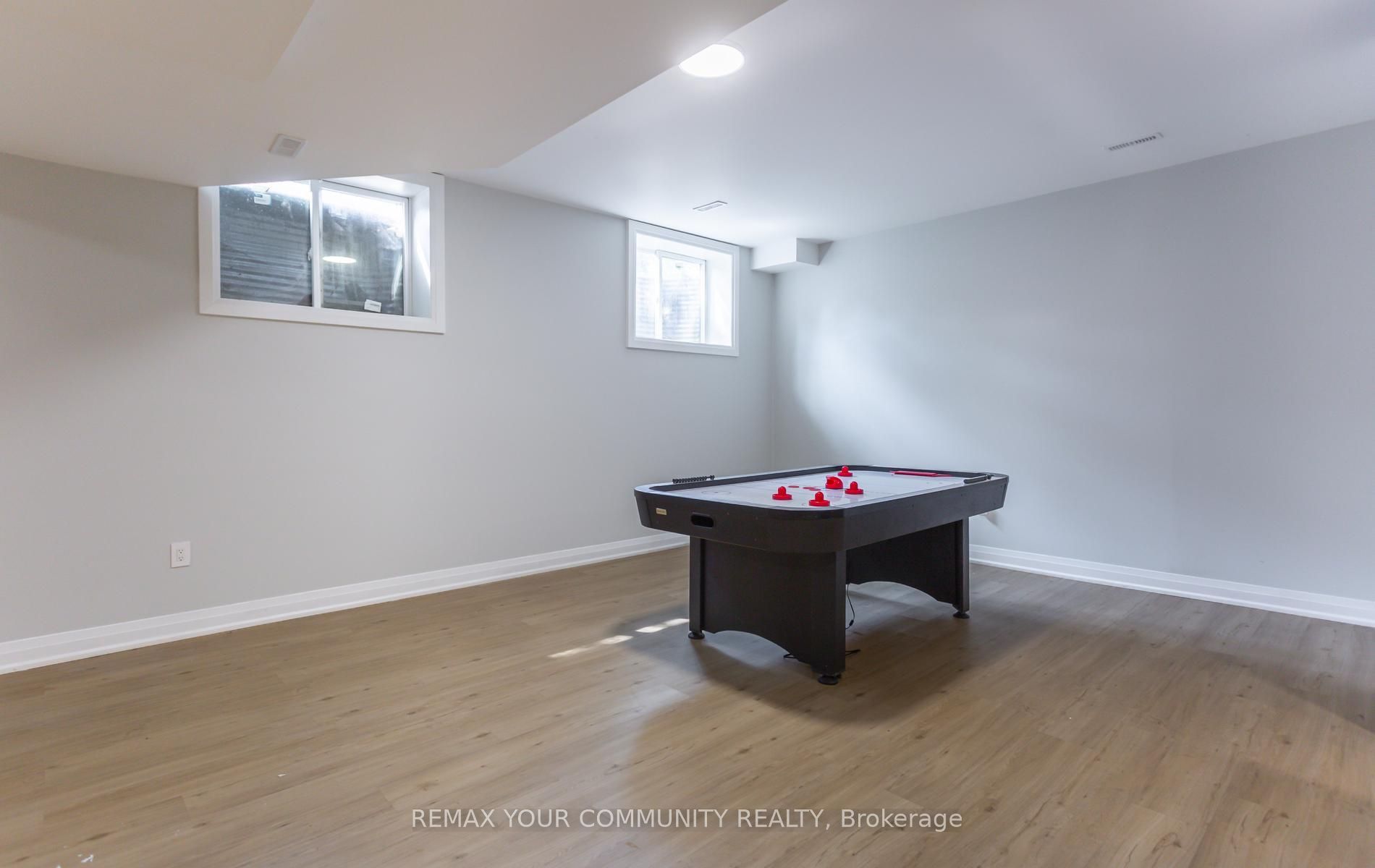 606 Stephens Crescent Property Photo 42