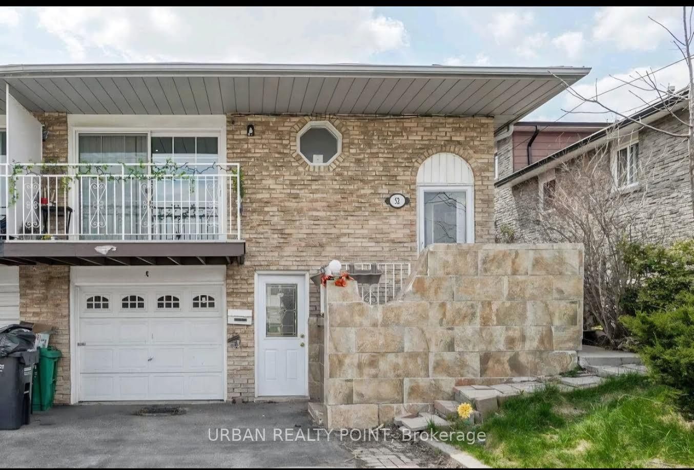52 Fallway Road E