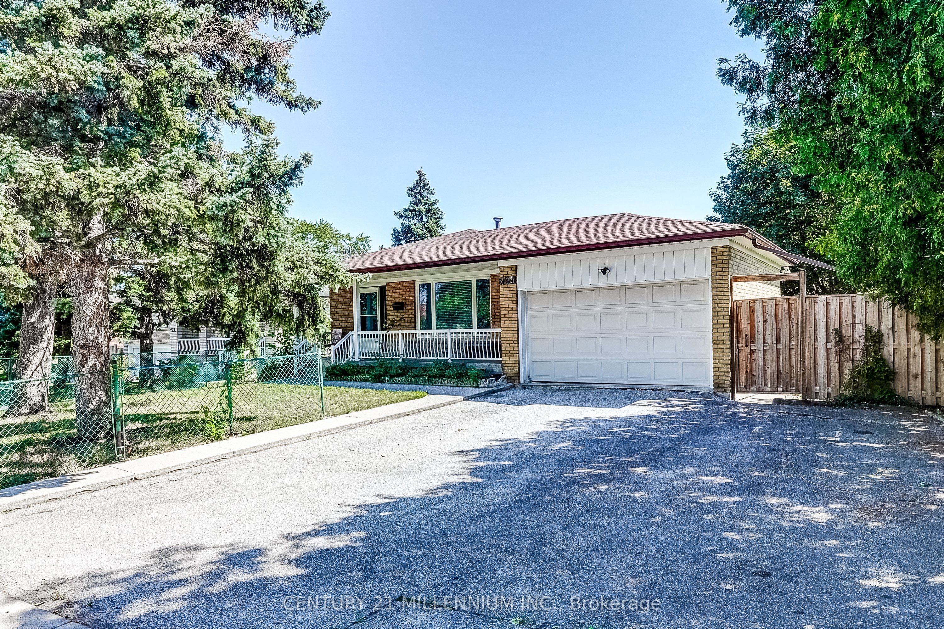 239 Driftwood Avenue Property Photo 1