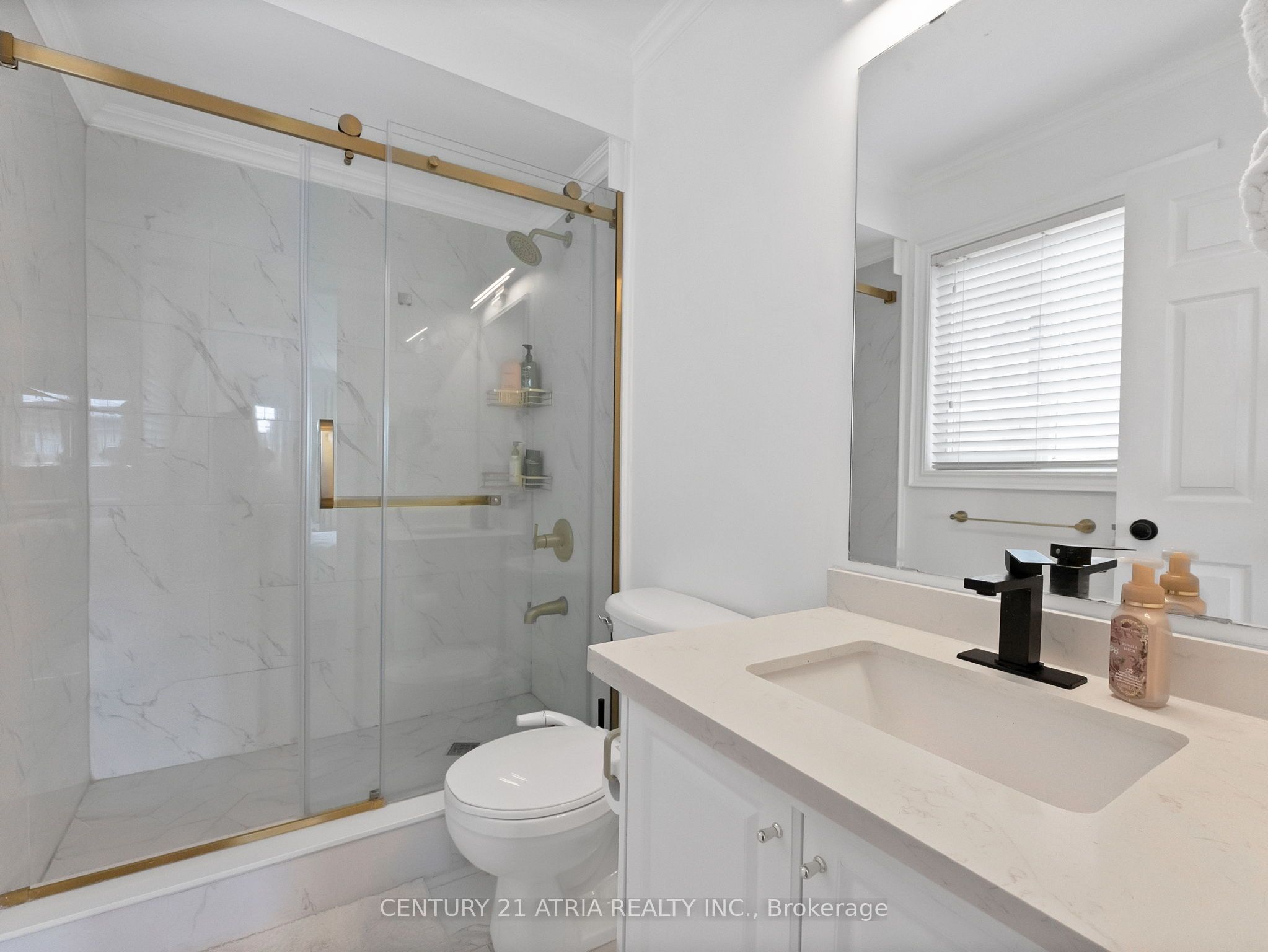 214 Ellis Crescent Property Photo 17