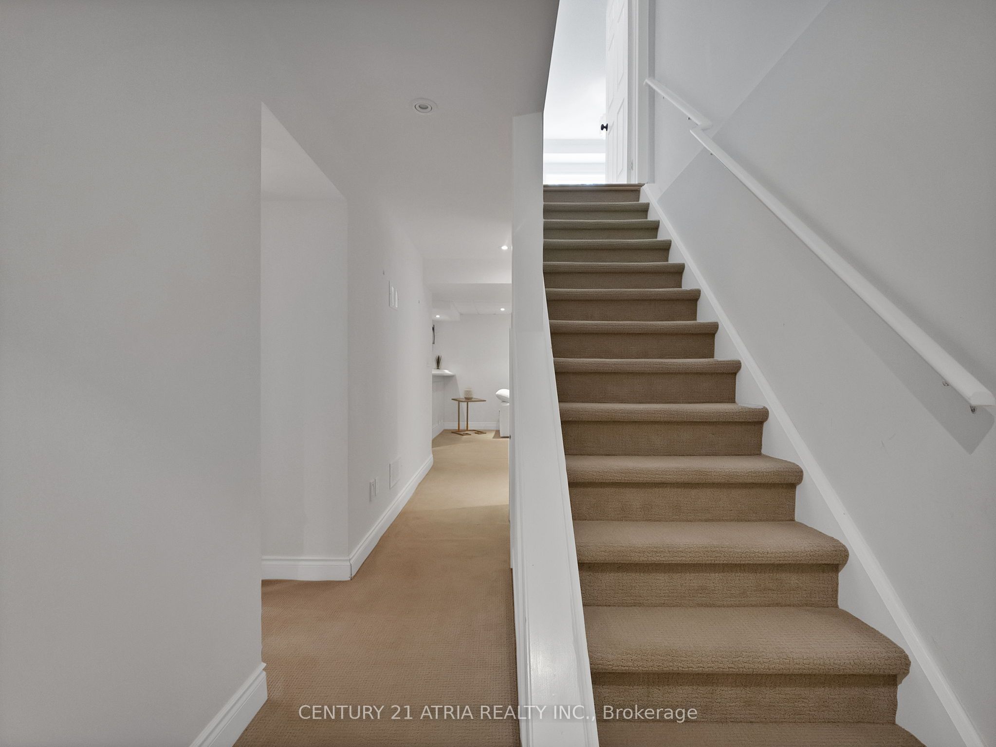 214 Ellis Crescent Property Photo 30