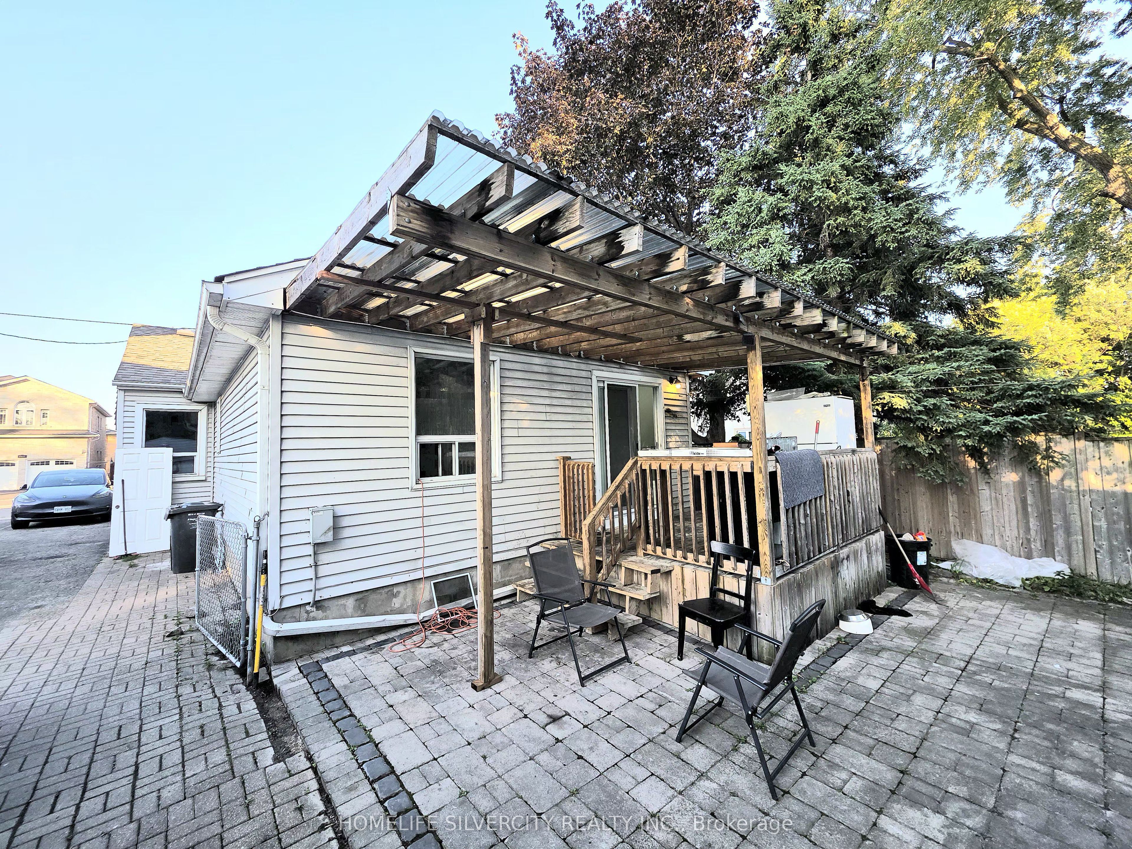 7178 Lancaster Avenue Property Photo 18