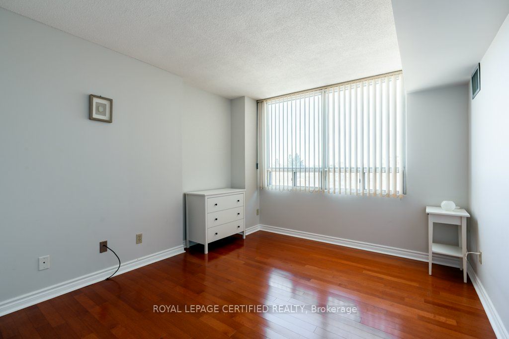 320 Mill Street S 304 Property Photo 14