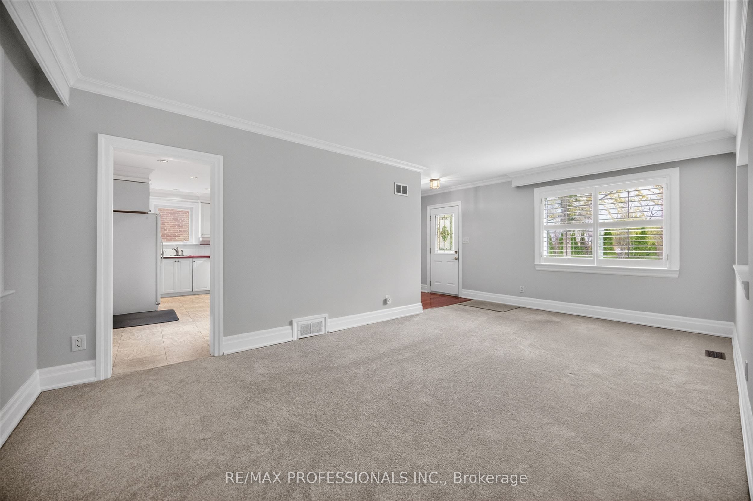 27 Nottingham Drive Property Photo 9