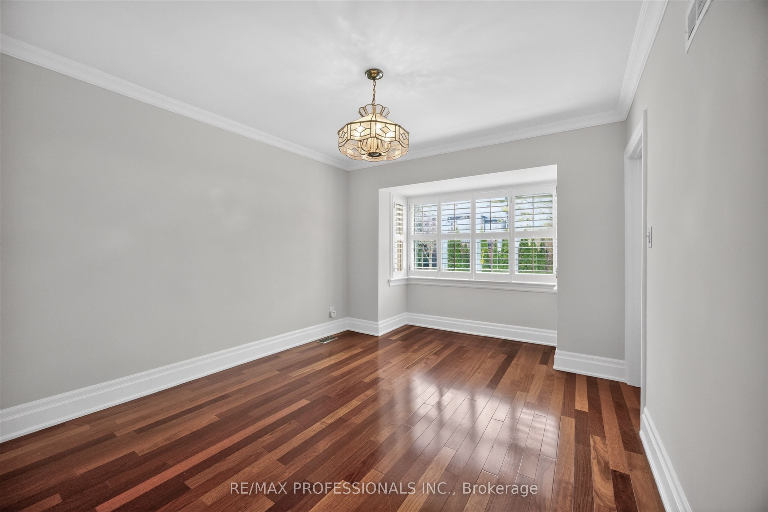 27 Nottingham Drive Property Photo 11