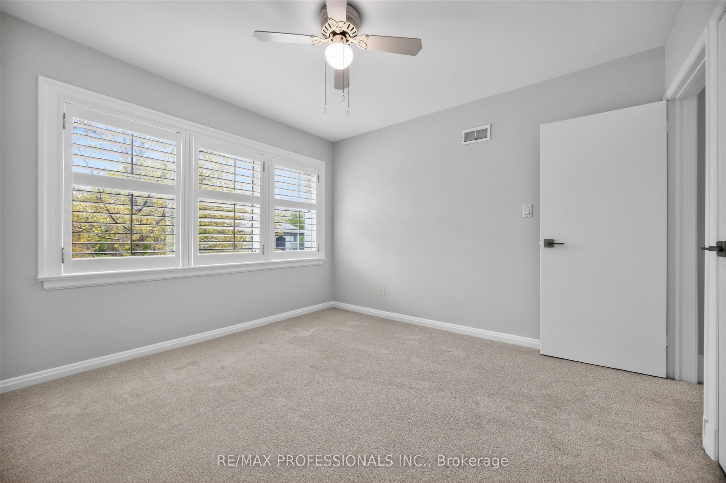 27 Nottingham Drive Property Photo 32