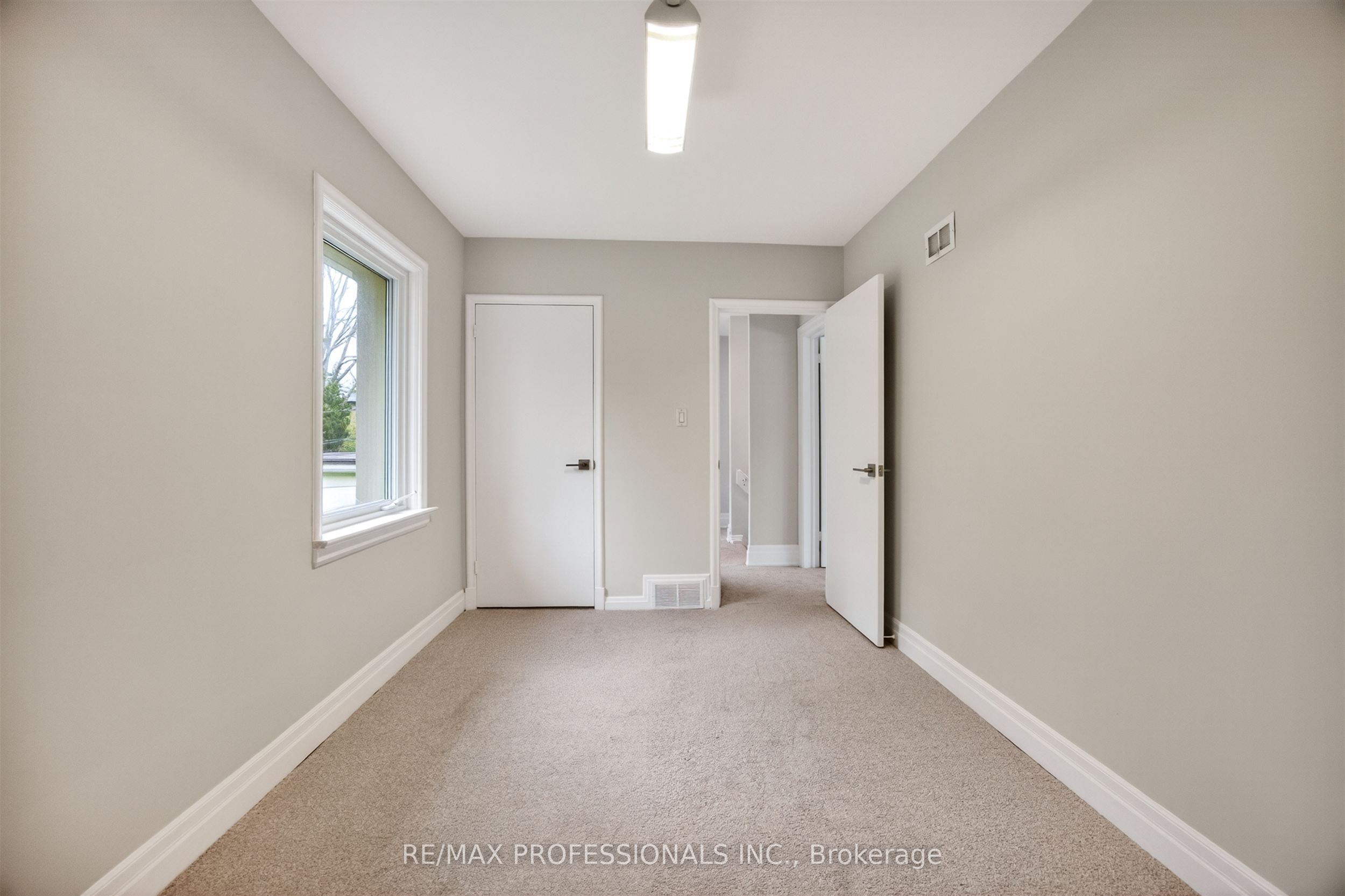27 Nottingham Drive Property Photo 35
