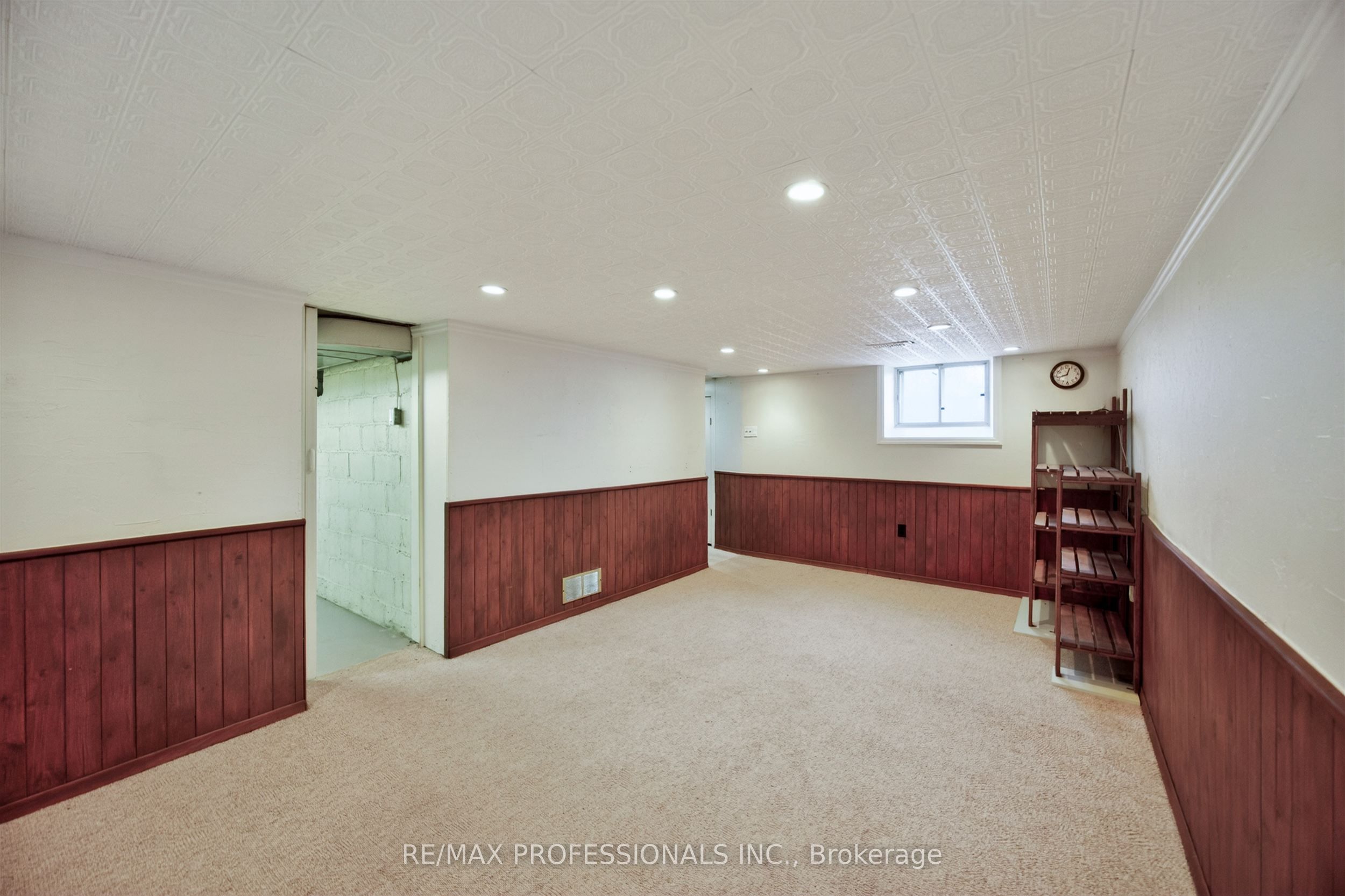 27 Nottingham Drive Property Photo 38