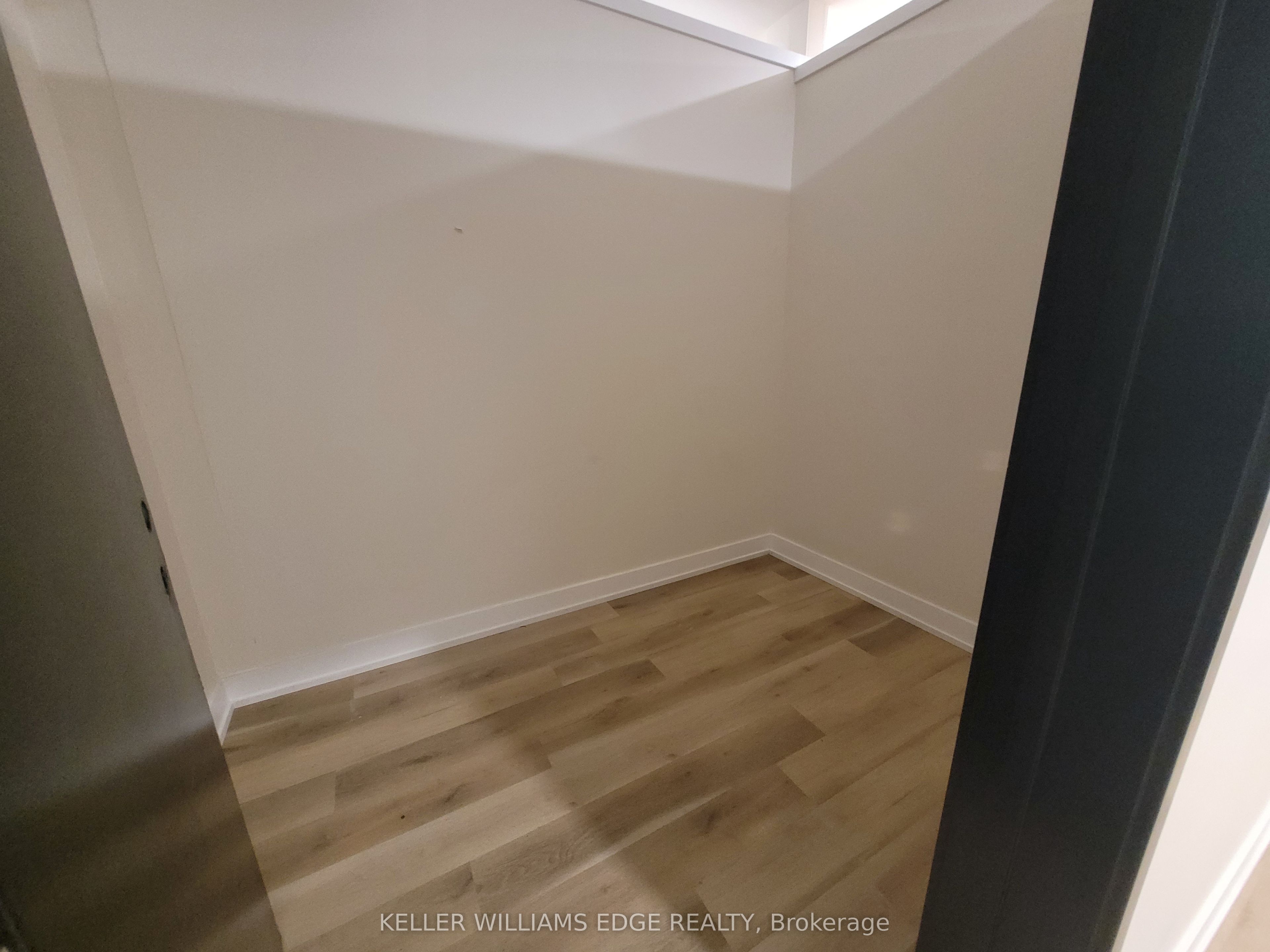 1160 Blair Road M Property Photo 5