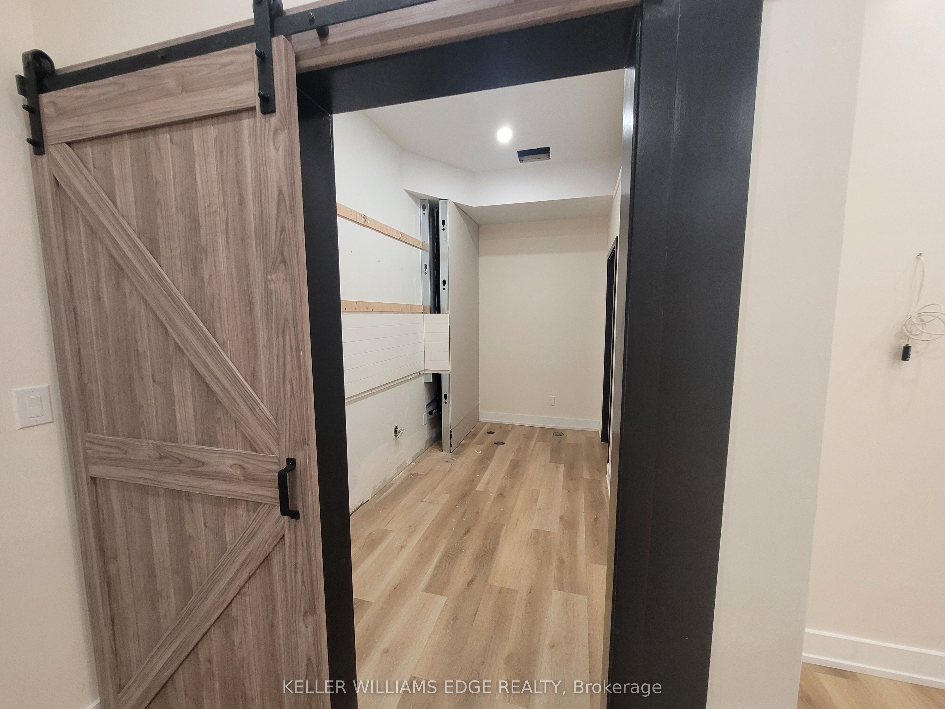 1160 Blair Road M Property Photo 16