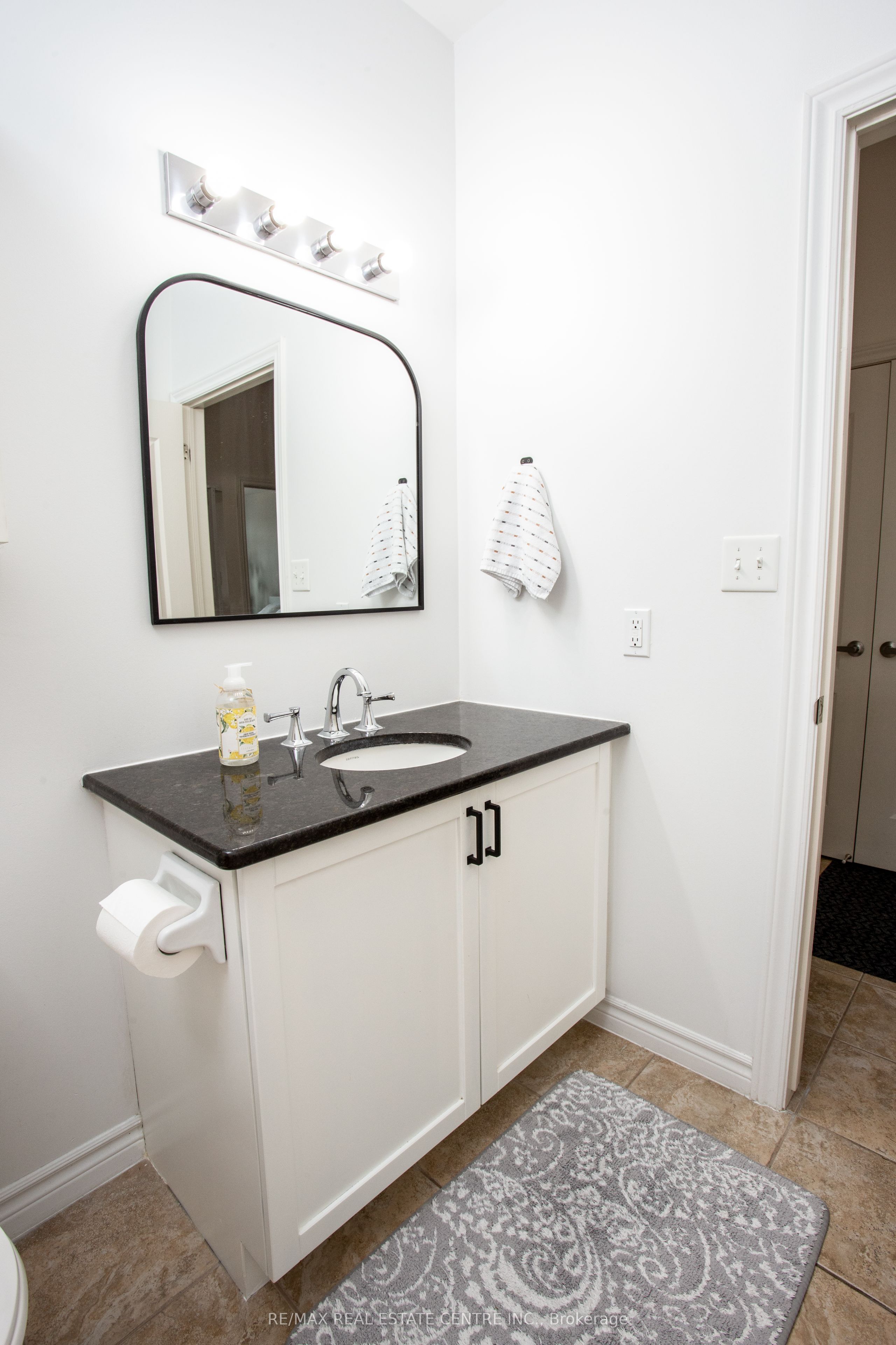 1460 Main Street E 412 Property Photo 20